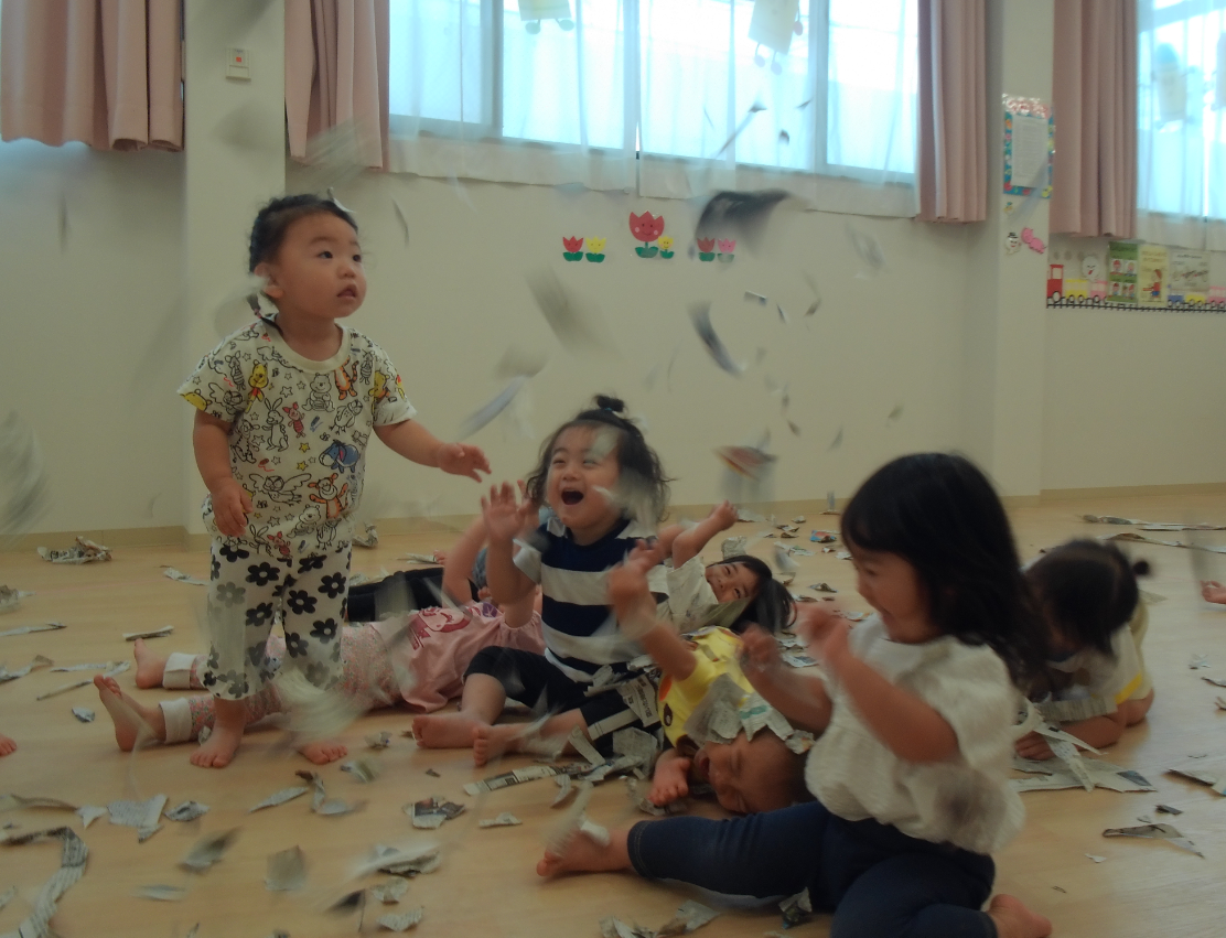 1,2歳児クラスの室内遊び♪