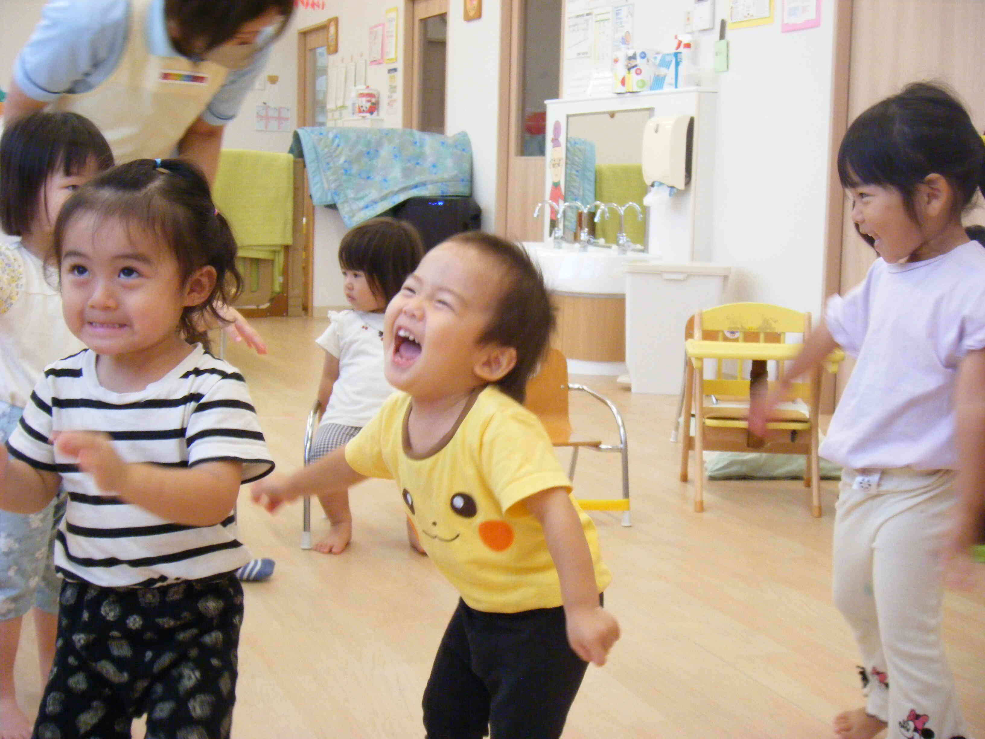 「知ってるよこの曲♪」