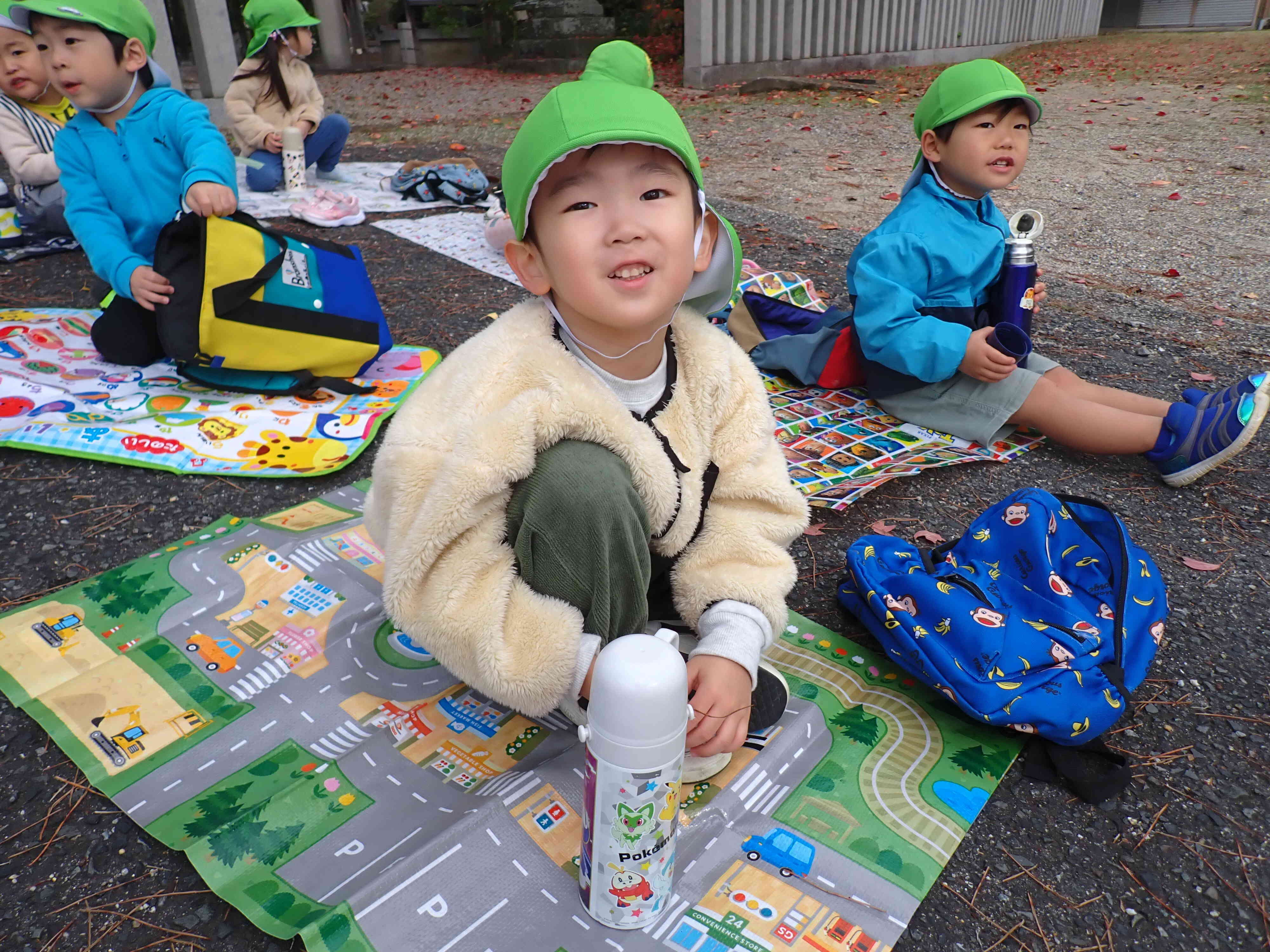 リュックを背負って♪｜ニチイキッズ天理川原城保育園｜ニチイキッズ