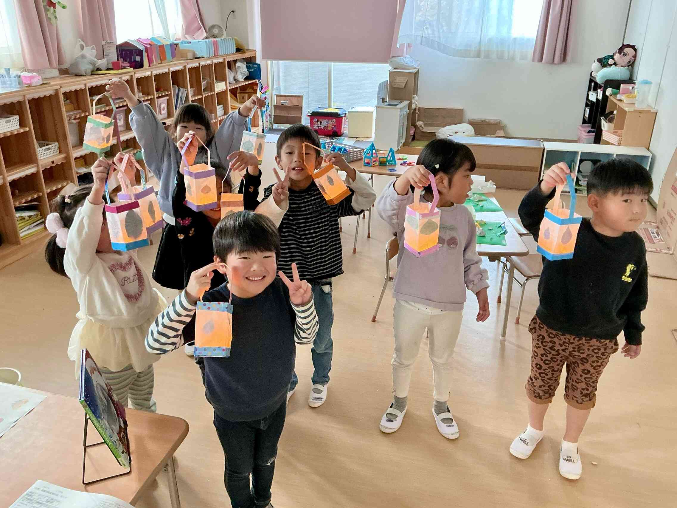 手作りランタンを渡してきました！