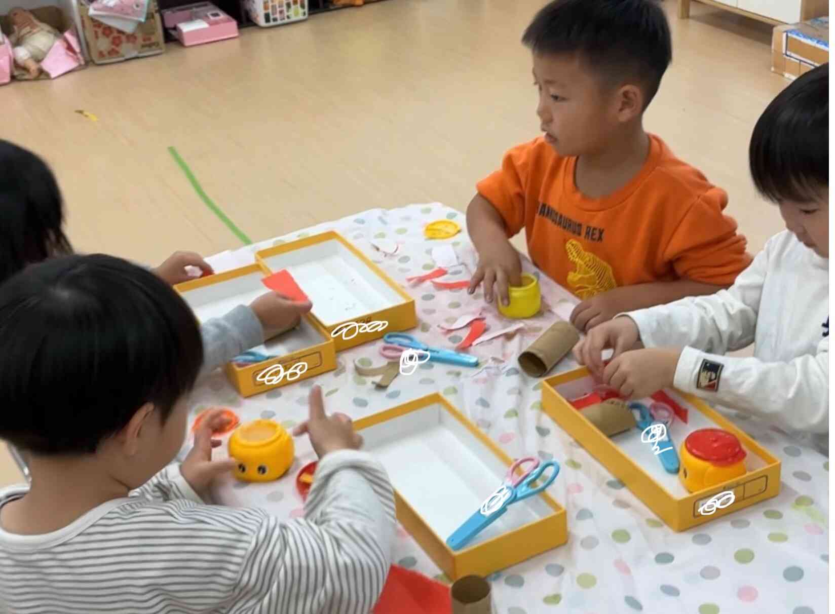 サンタクロースどんな服かな