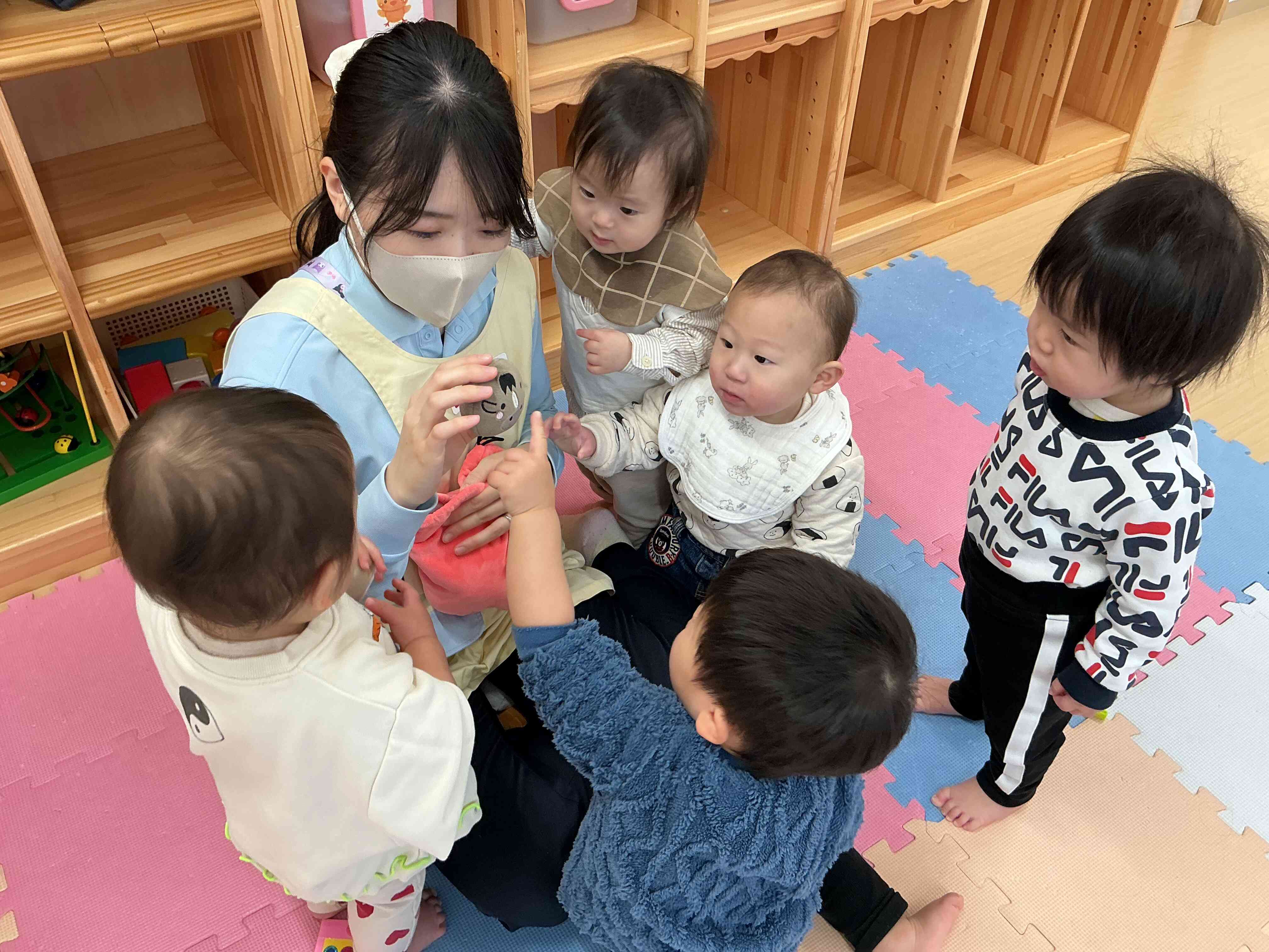 お手玉遊び　ひよこ組