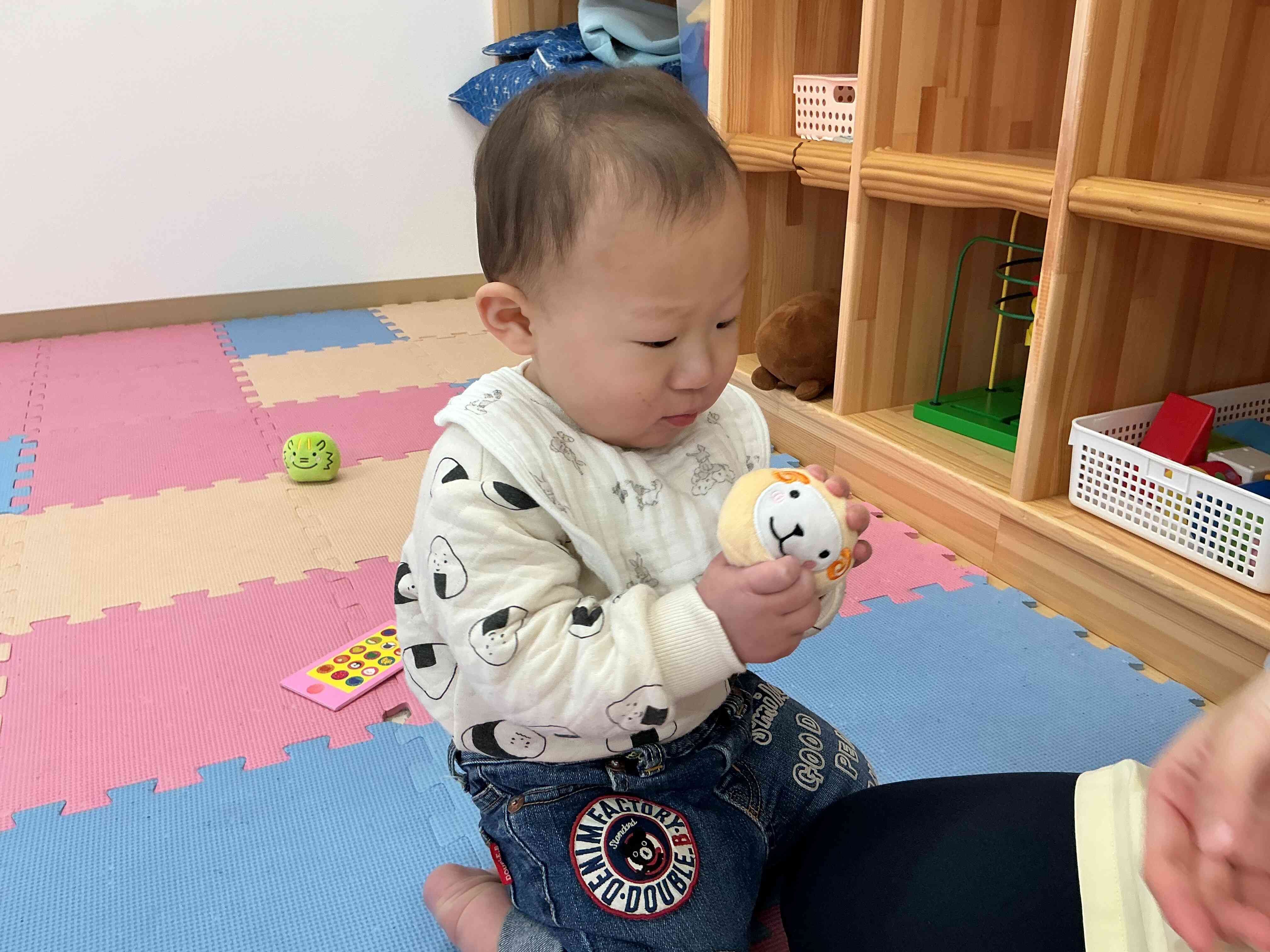 両手で握ってみたよ