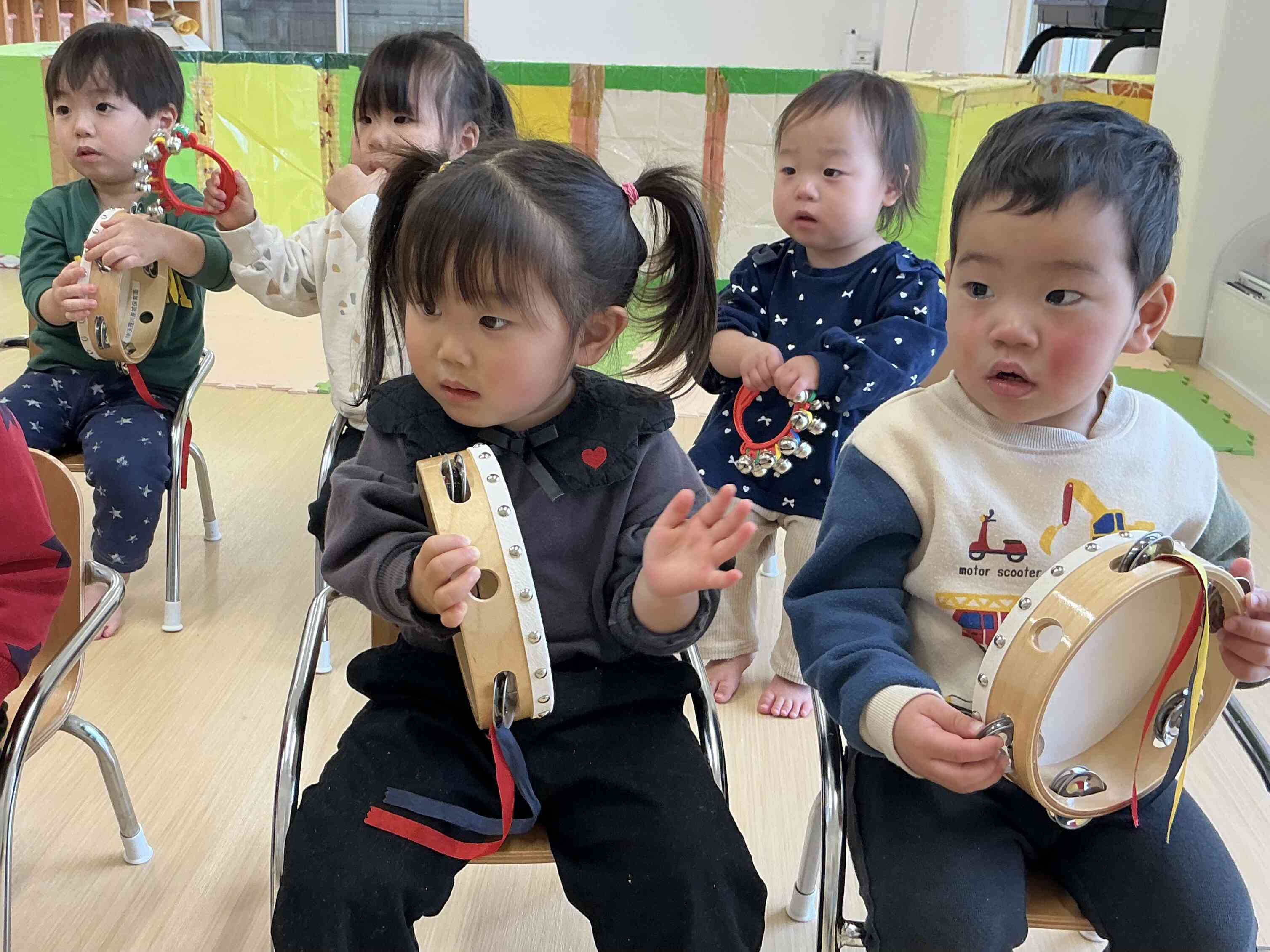 楽器遊びって楽しい！ あひるぐみ