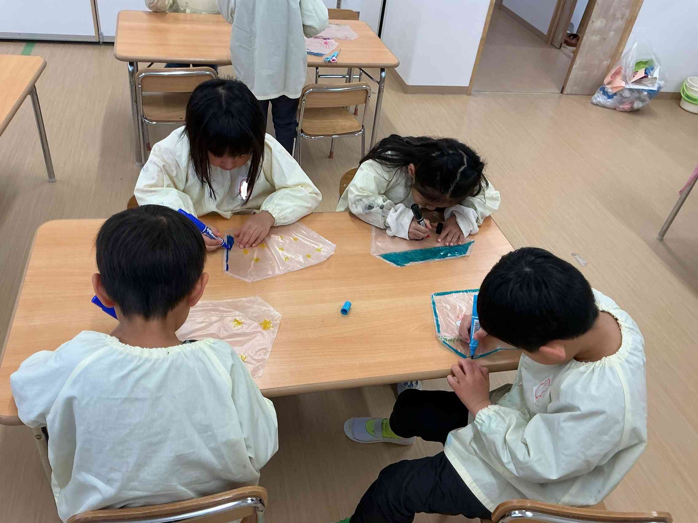 凧作り　きりん組