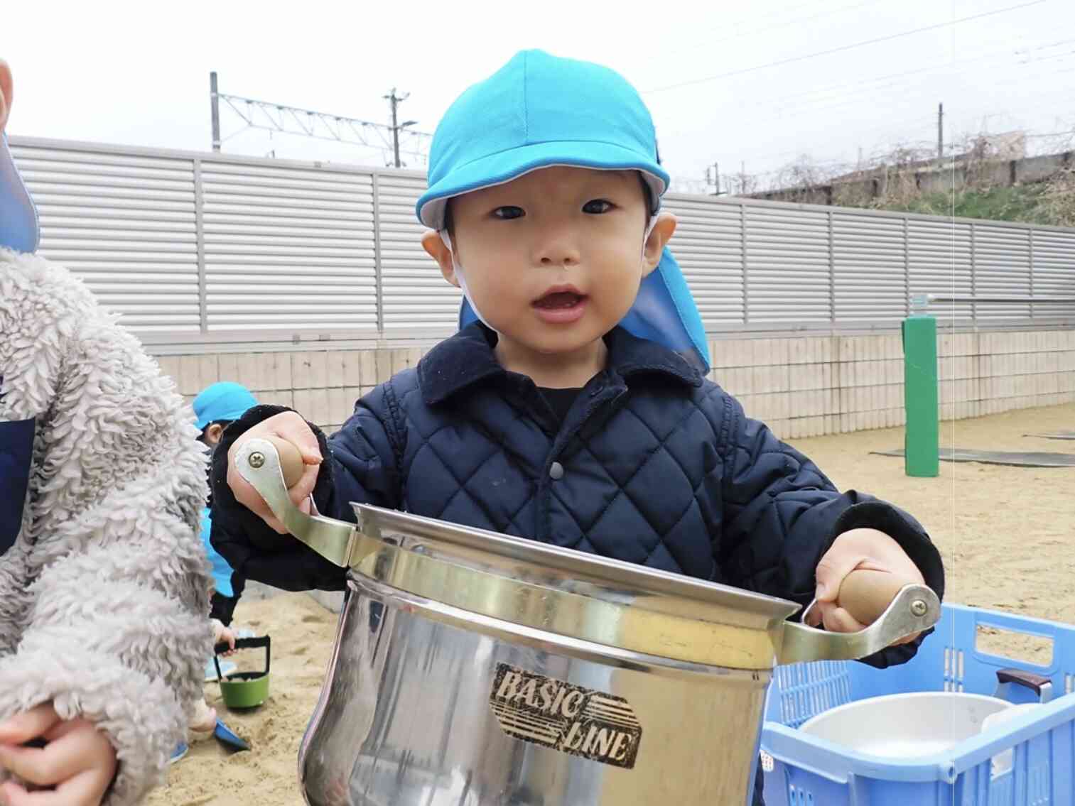 園庭、だーいすき！ あひる組