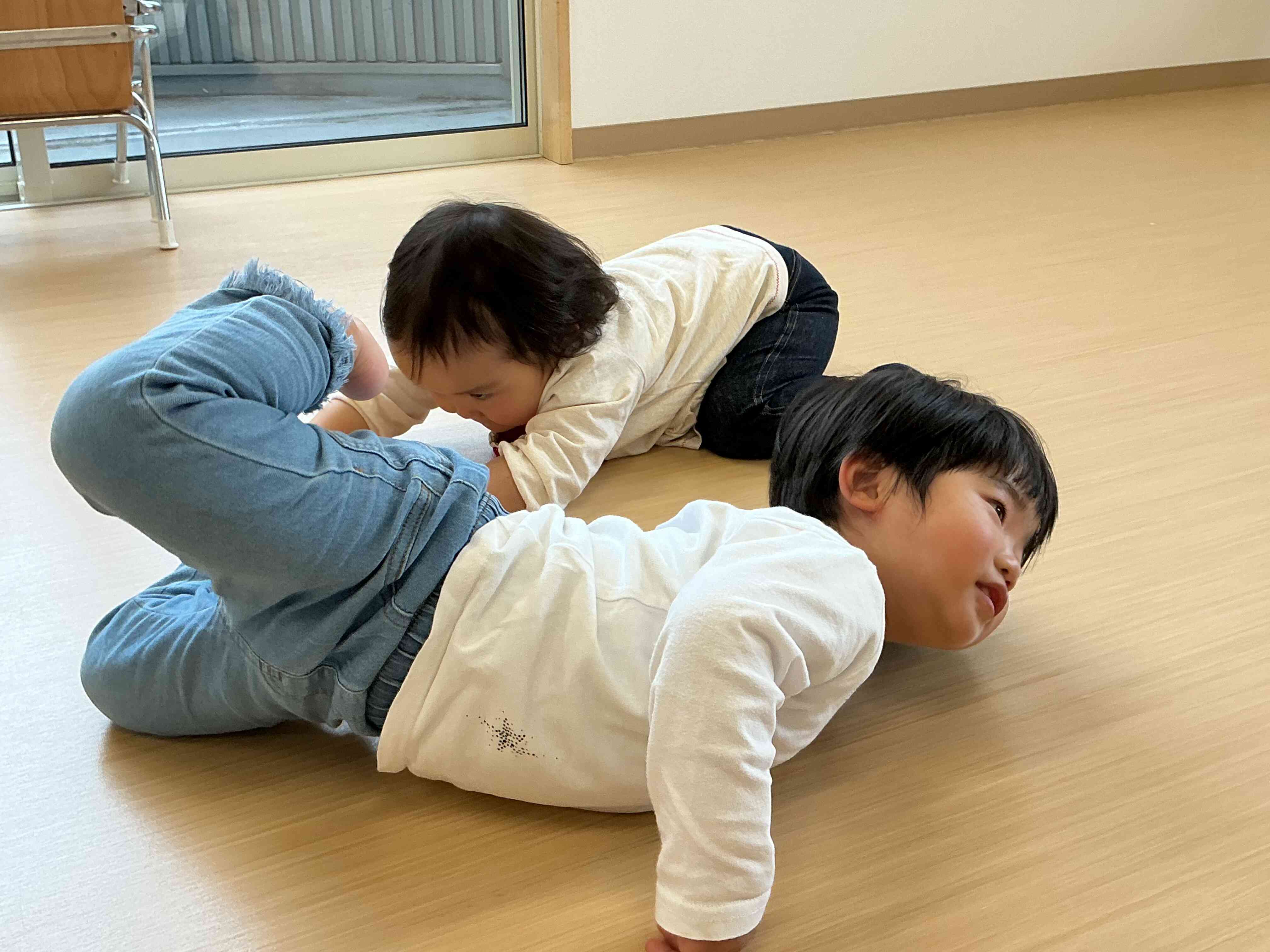 真剣な表情で！