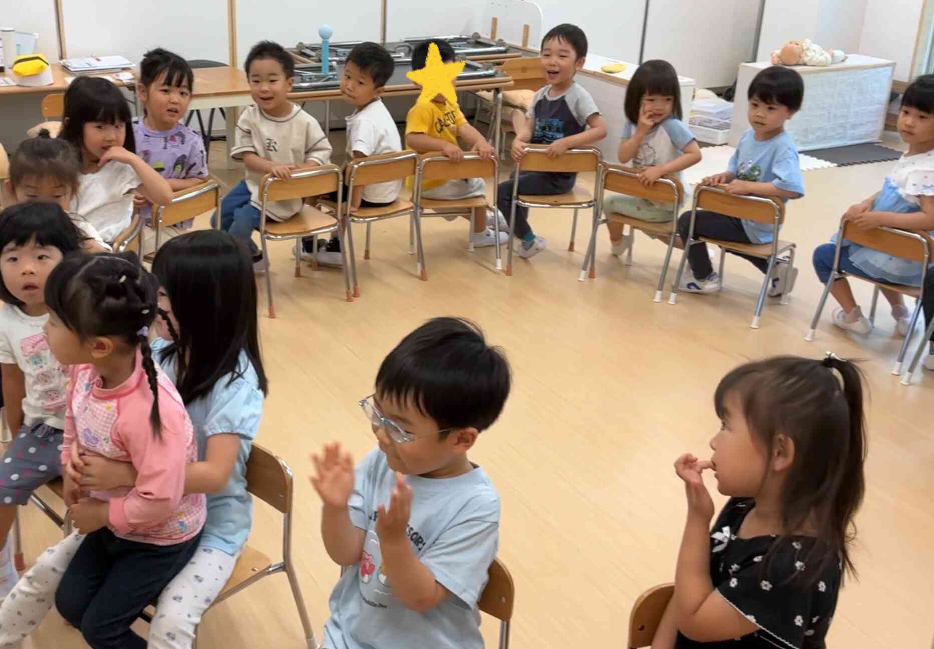 全員座れるかな？椅子取りゲーム！