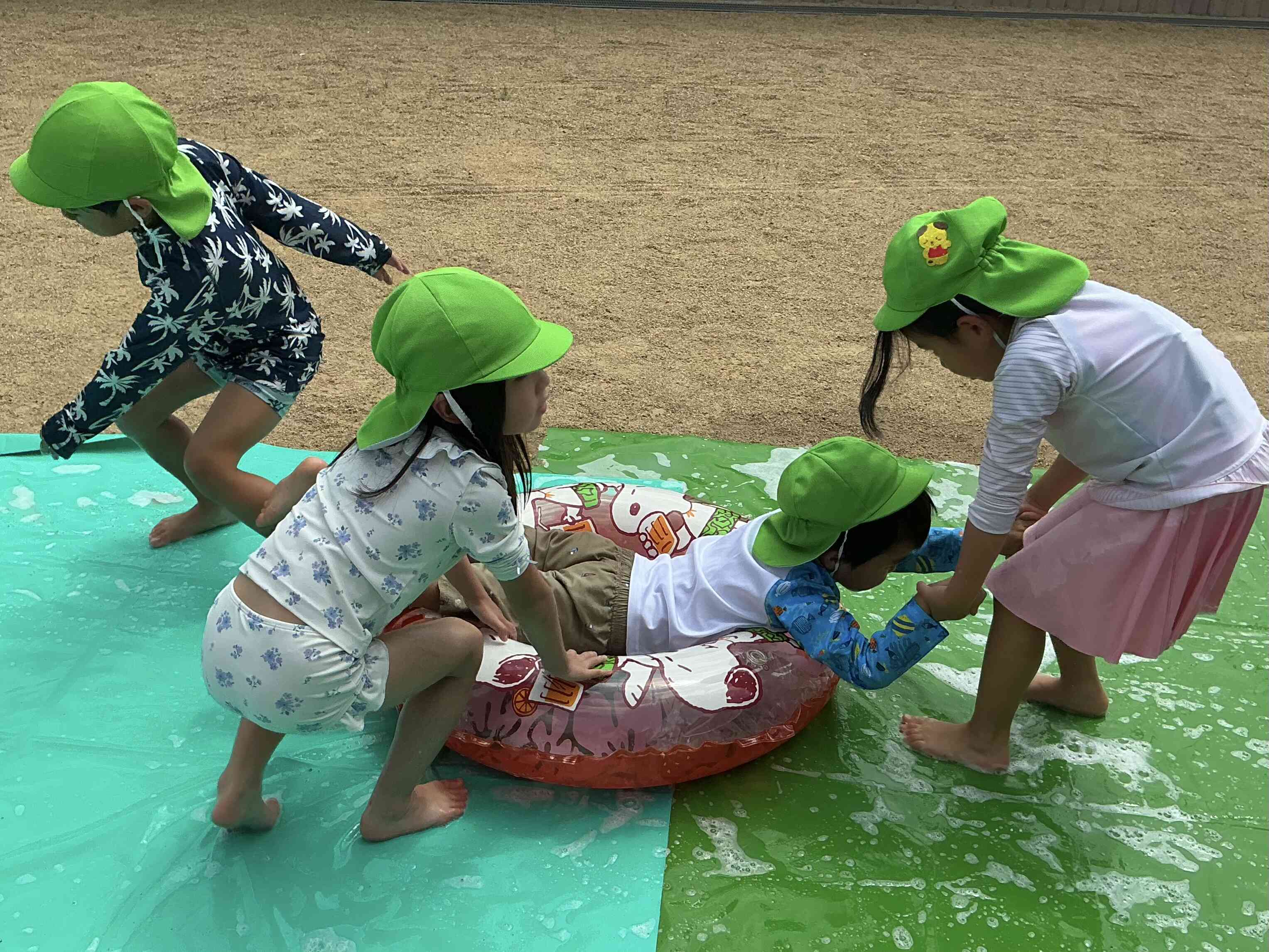 泡のスライダーに挑戦！