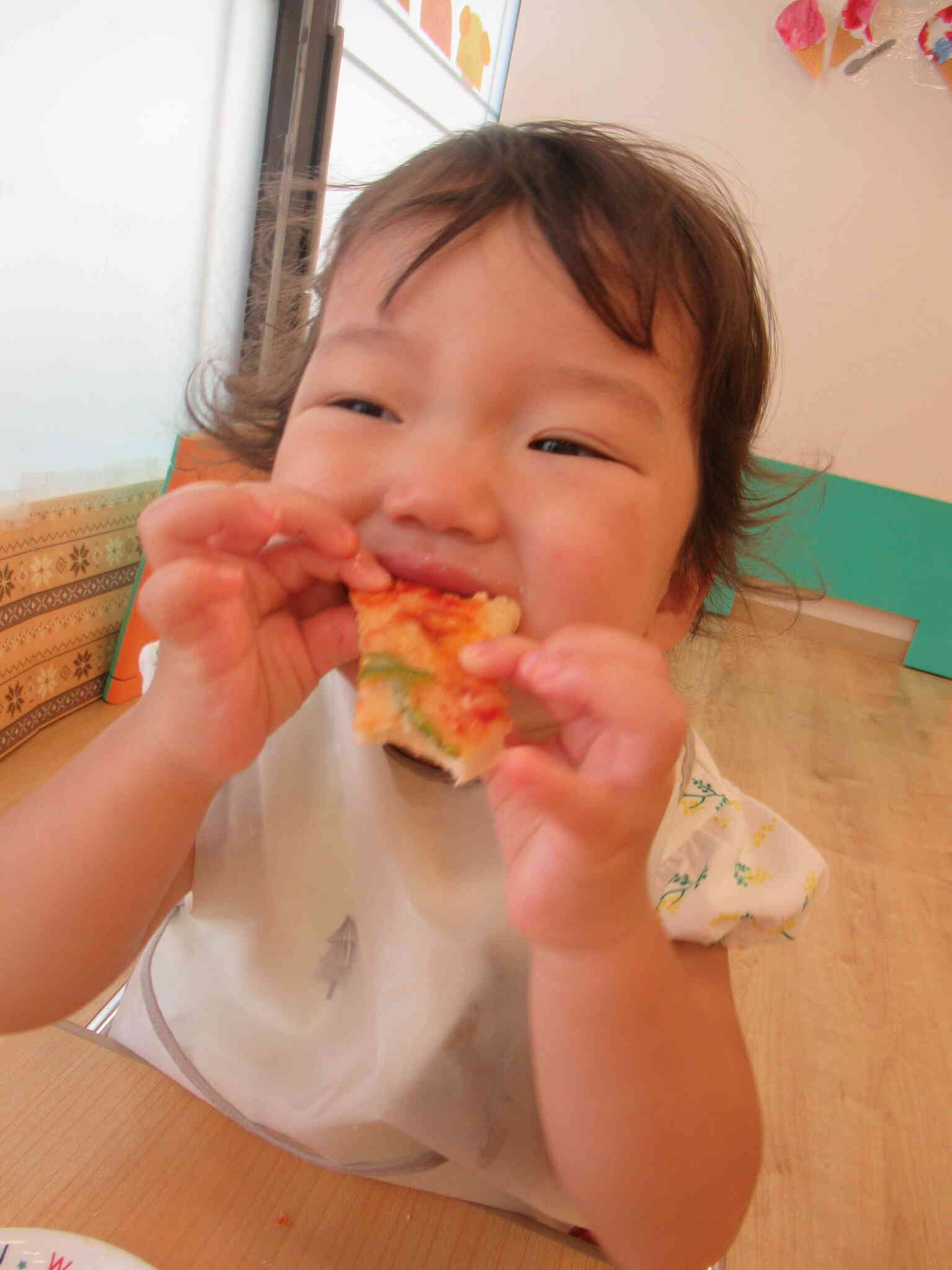 パクっ