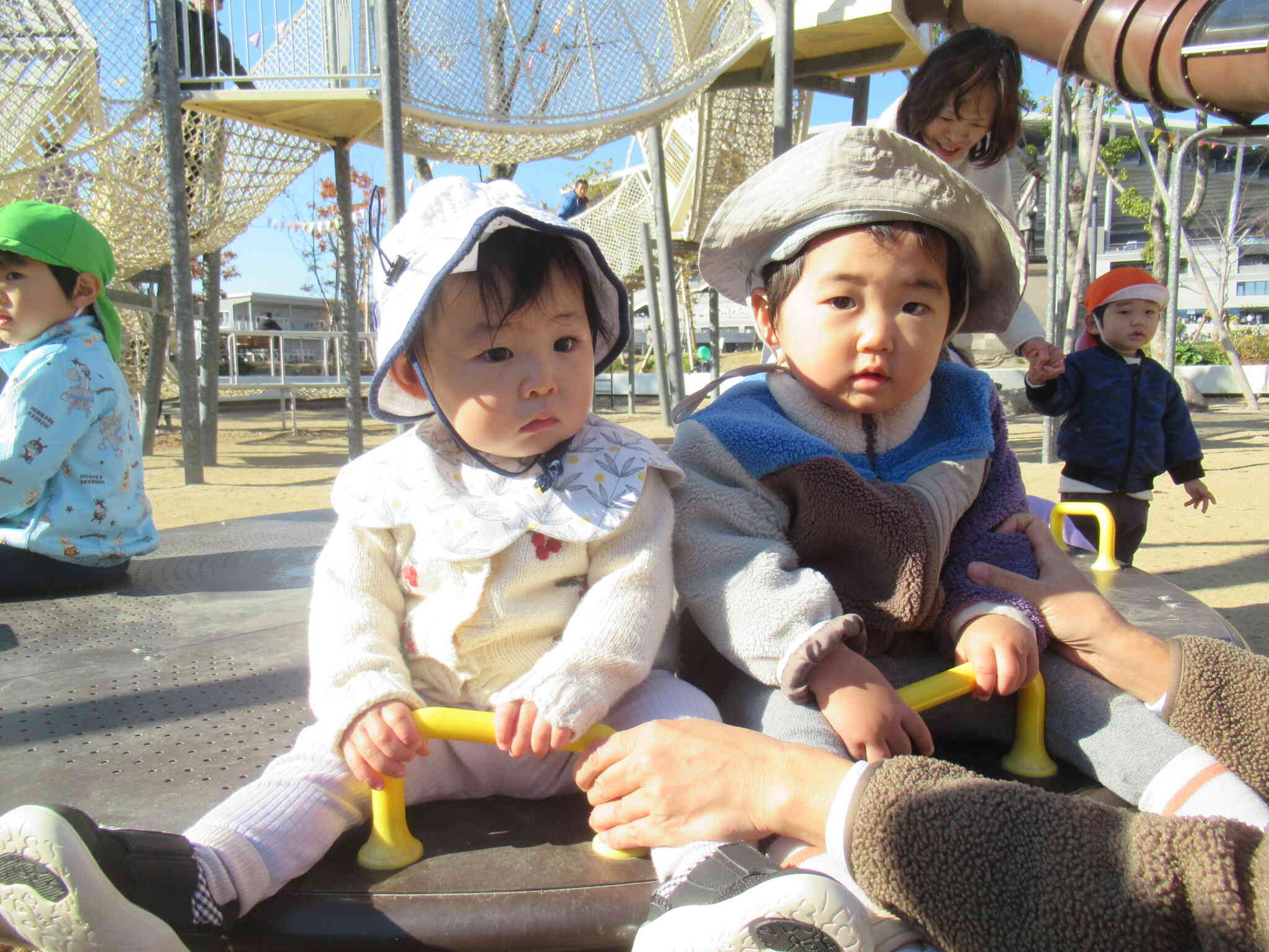 ゆらゆら揺れて楽しいね！