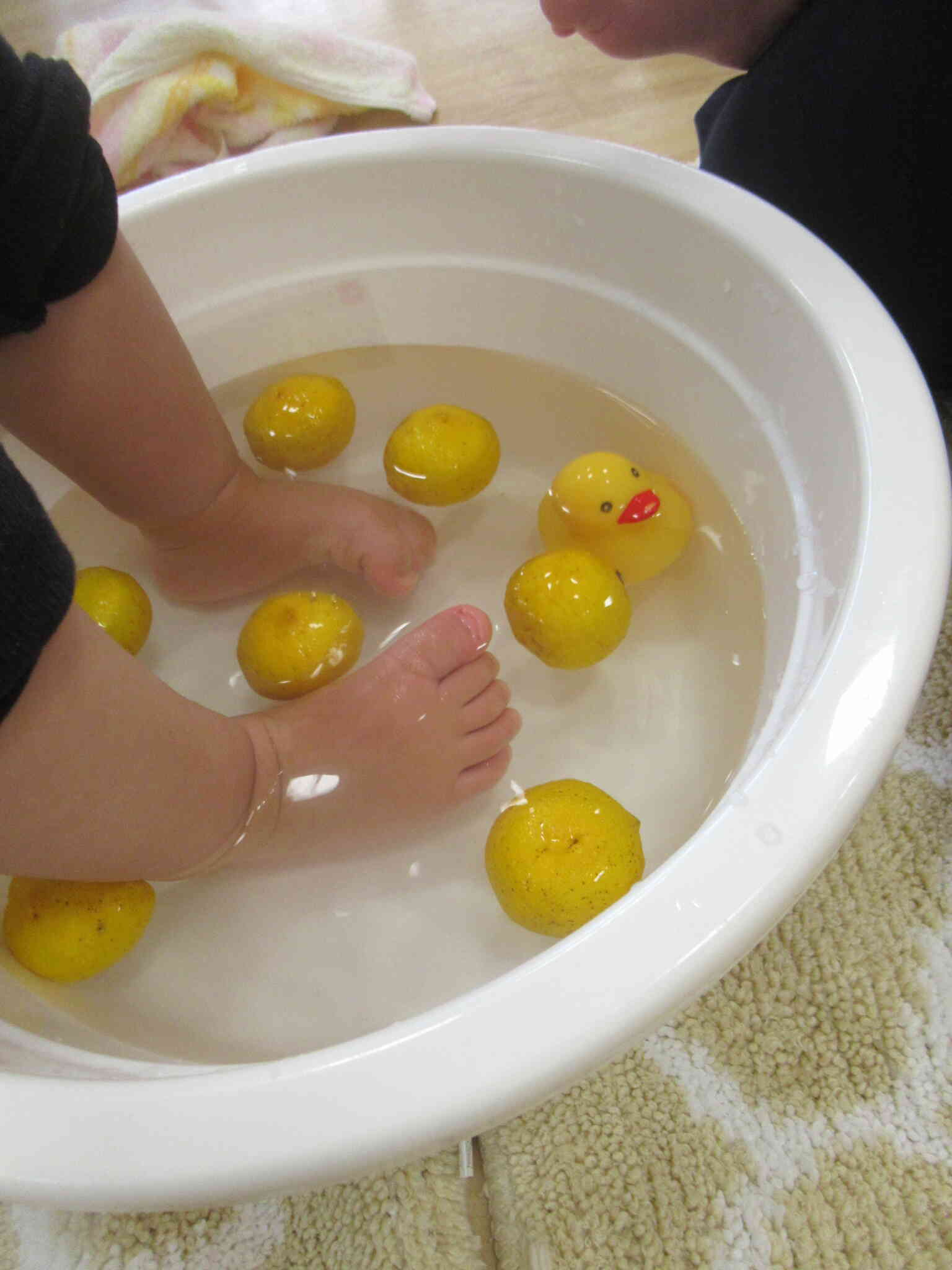 アヒルさんも気持ち良さそう！