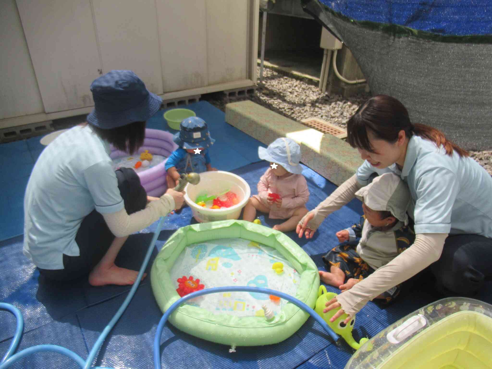 はじめての水遊び