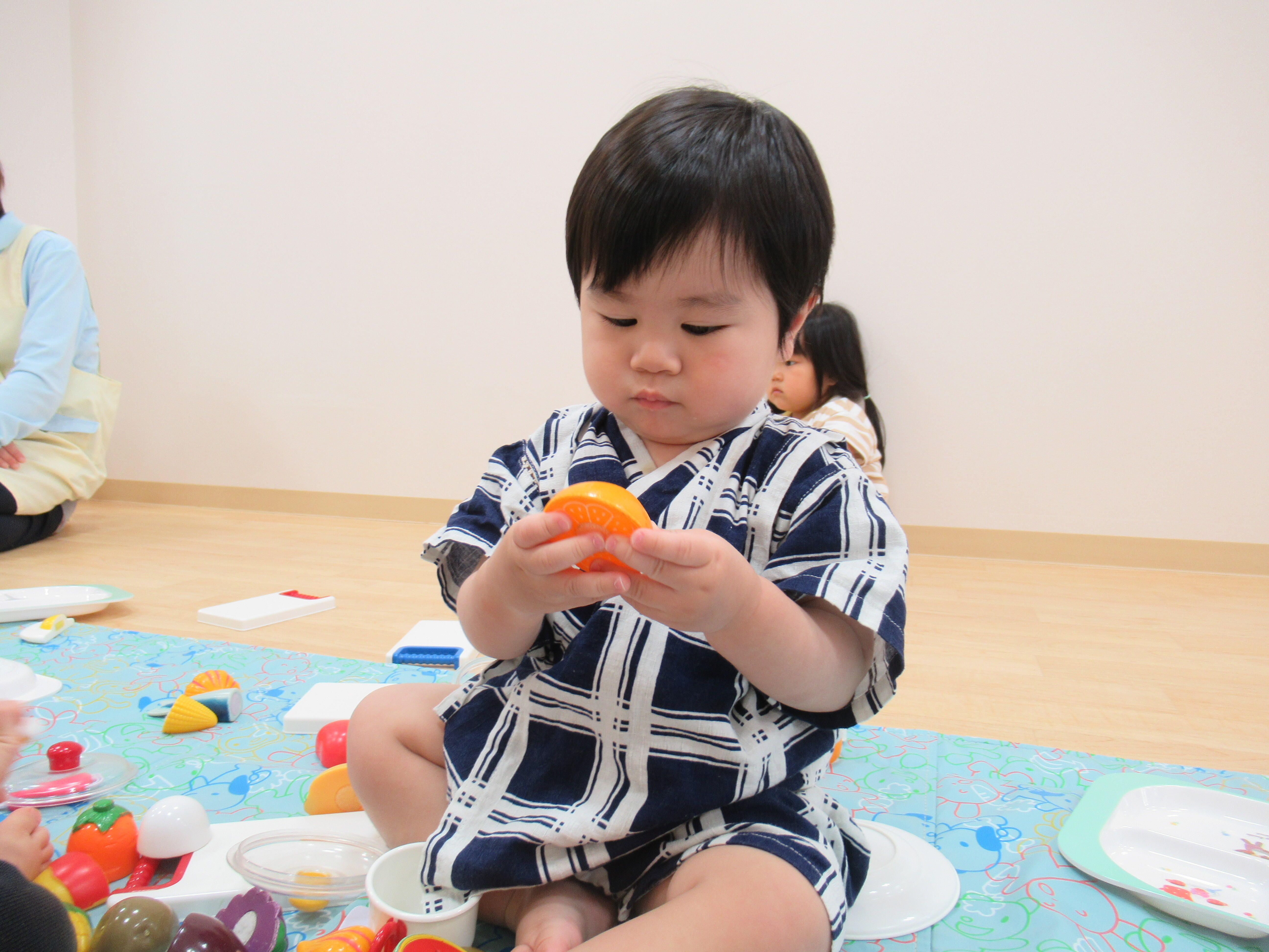 ままごとで遊んだよ～！｜ニチイキッズとうかい中央保育園｜ニチイキッズ
