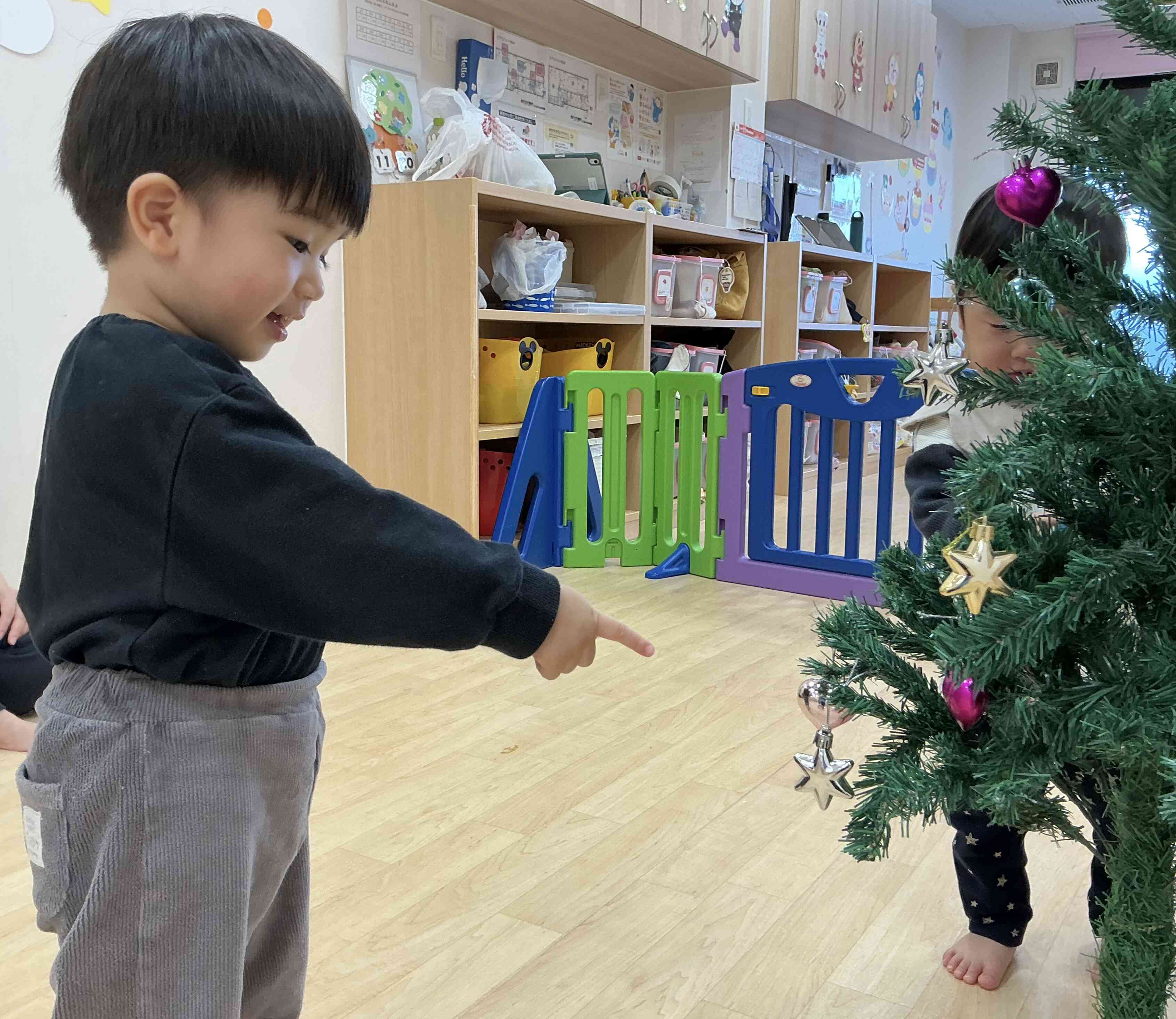 せんせ〜い!僕は、ここに飾ったよ♫