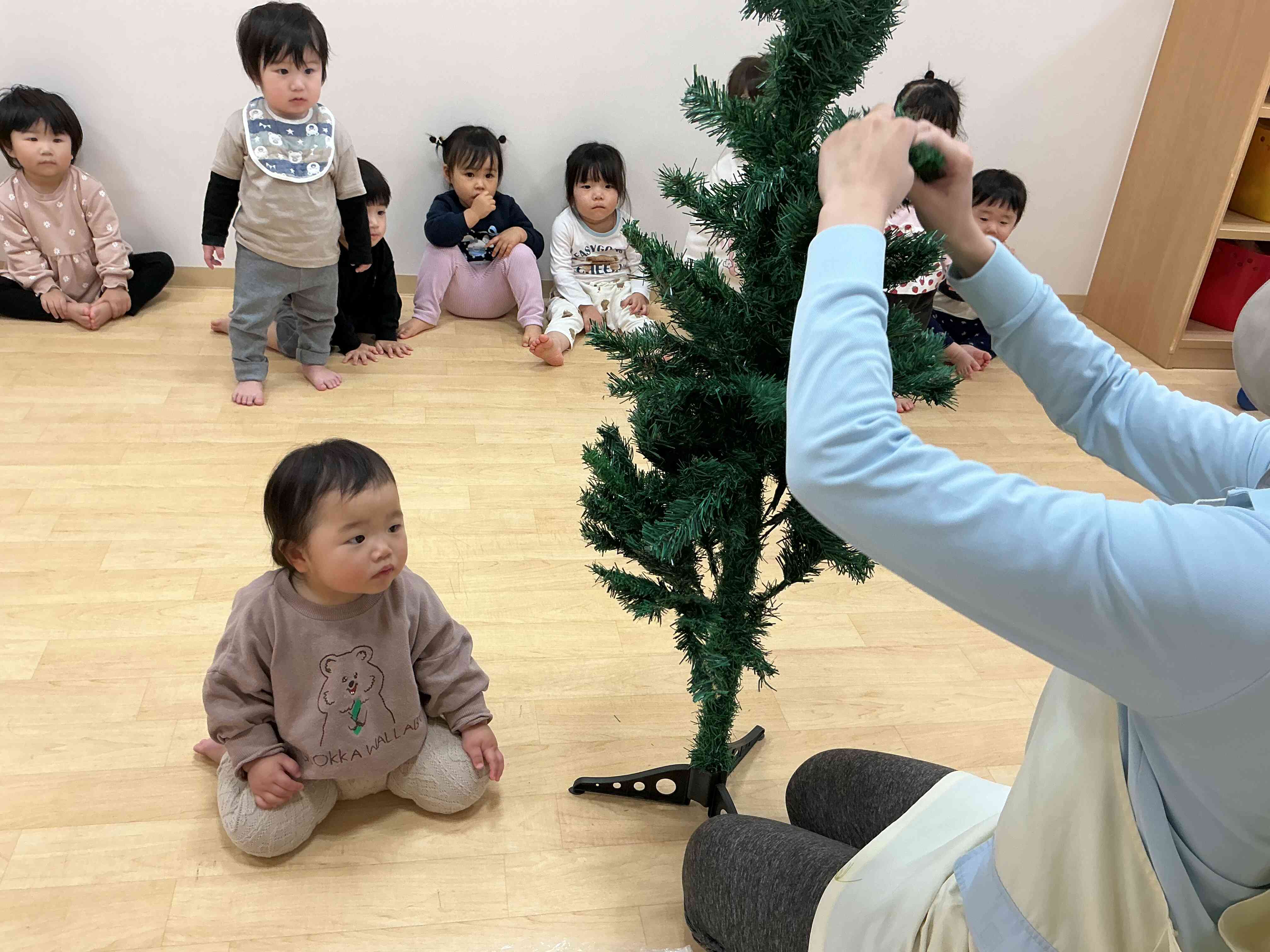 ＊クリスマスツリーの飾りつけ＊