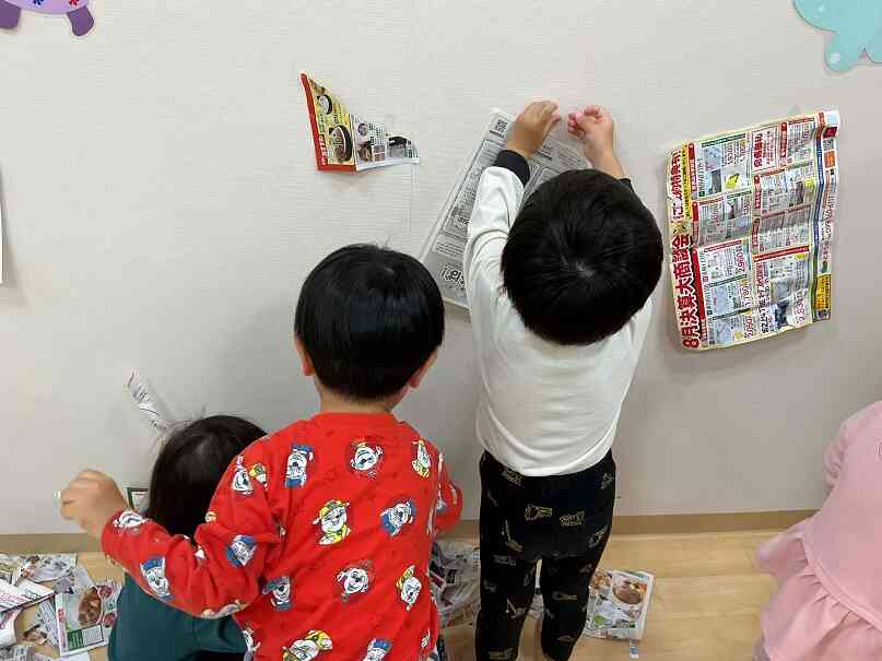 こちらでもぺたぺた・・・