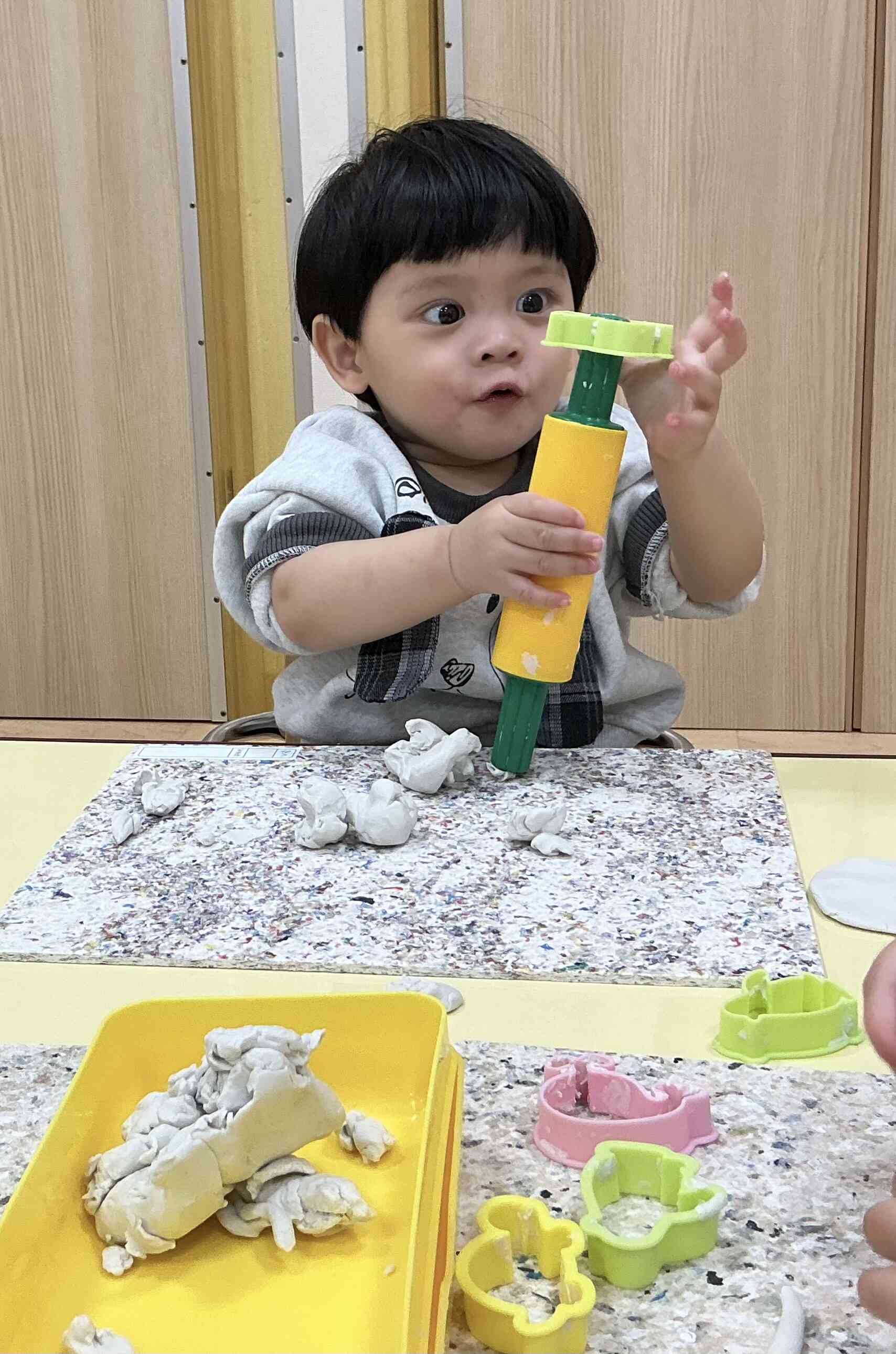 ねんどで遊んだよ♫｜ニチイキッズとうかい中央保育園｜ニチイキッズ