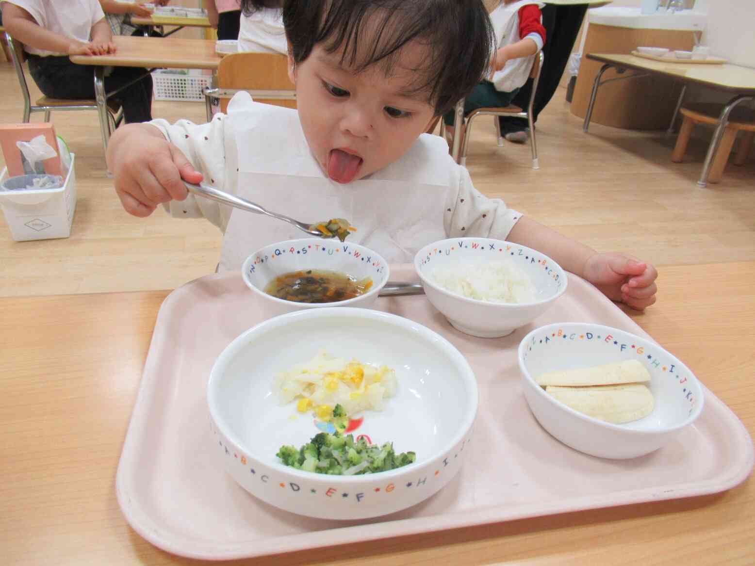 給食のようす