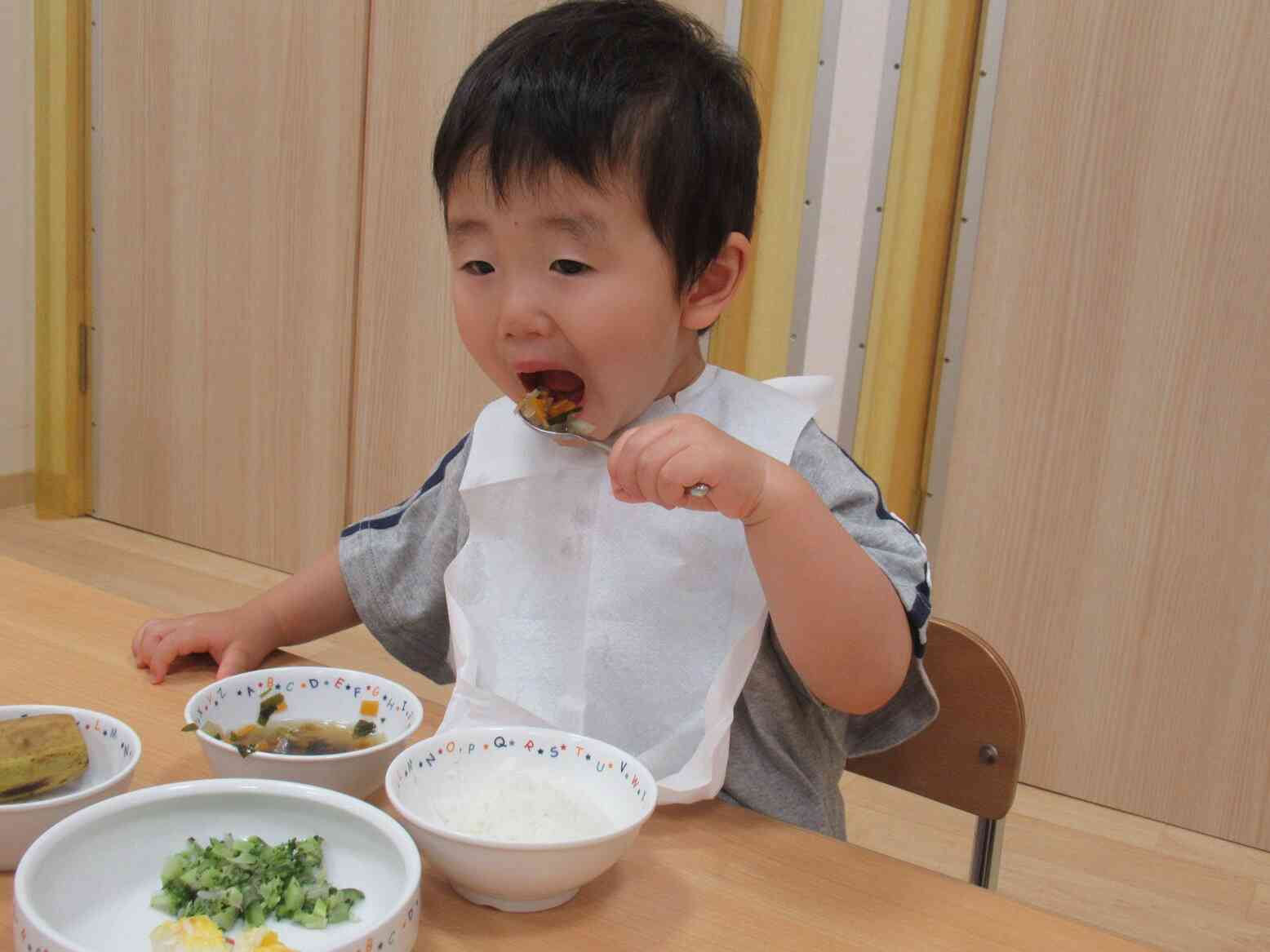 こちらも大きなお口で・・・♫