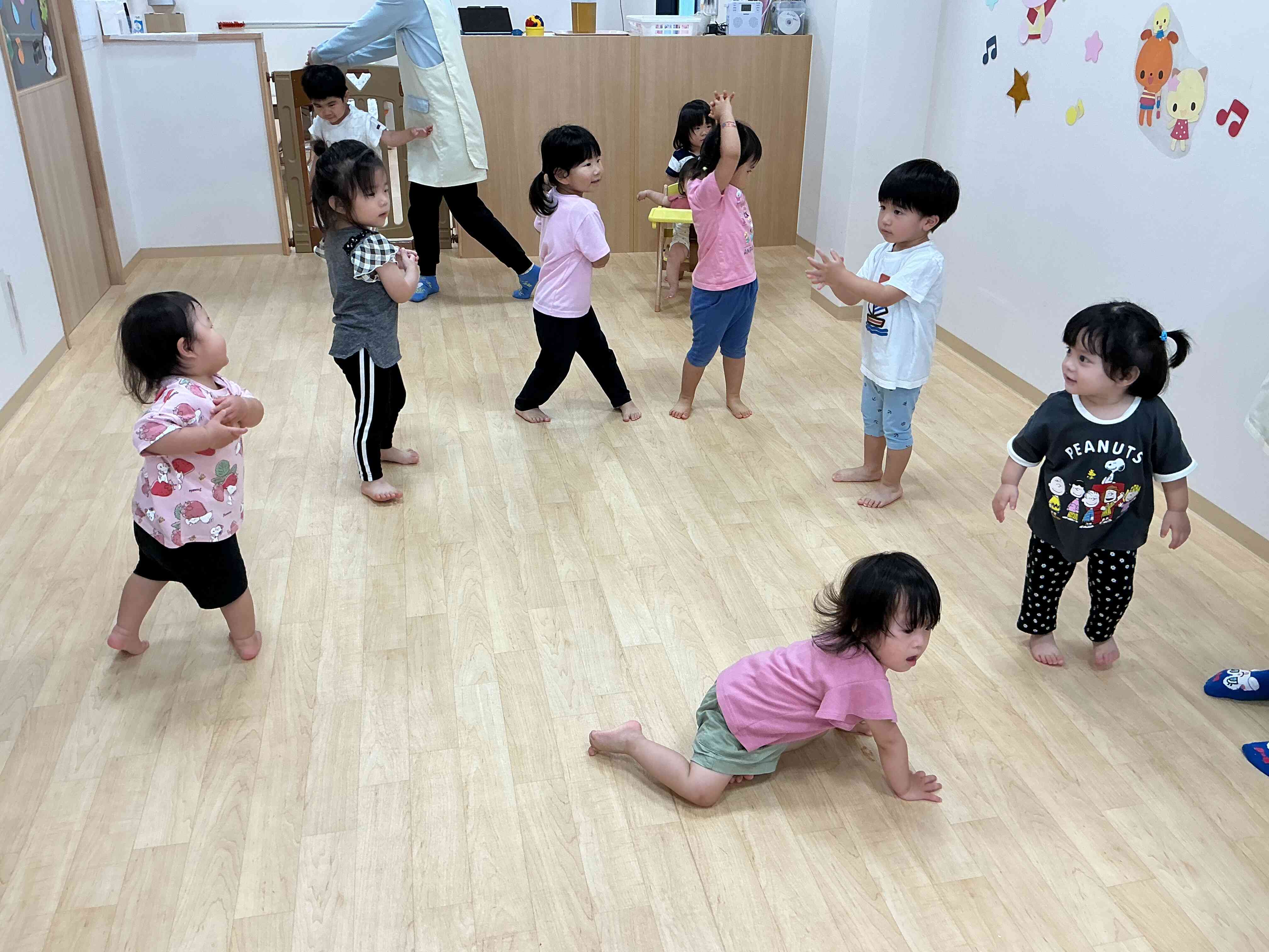 お部屋で楽しく！　