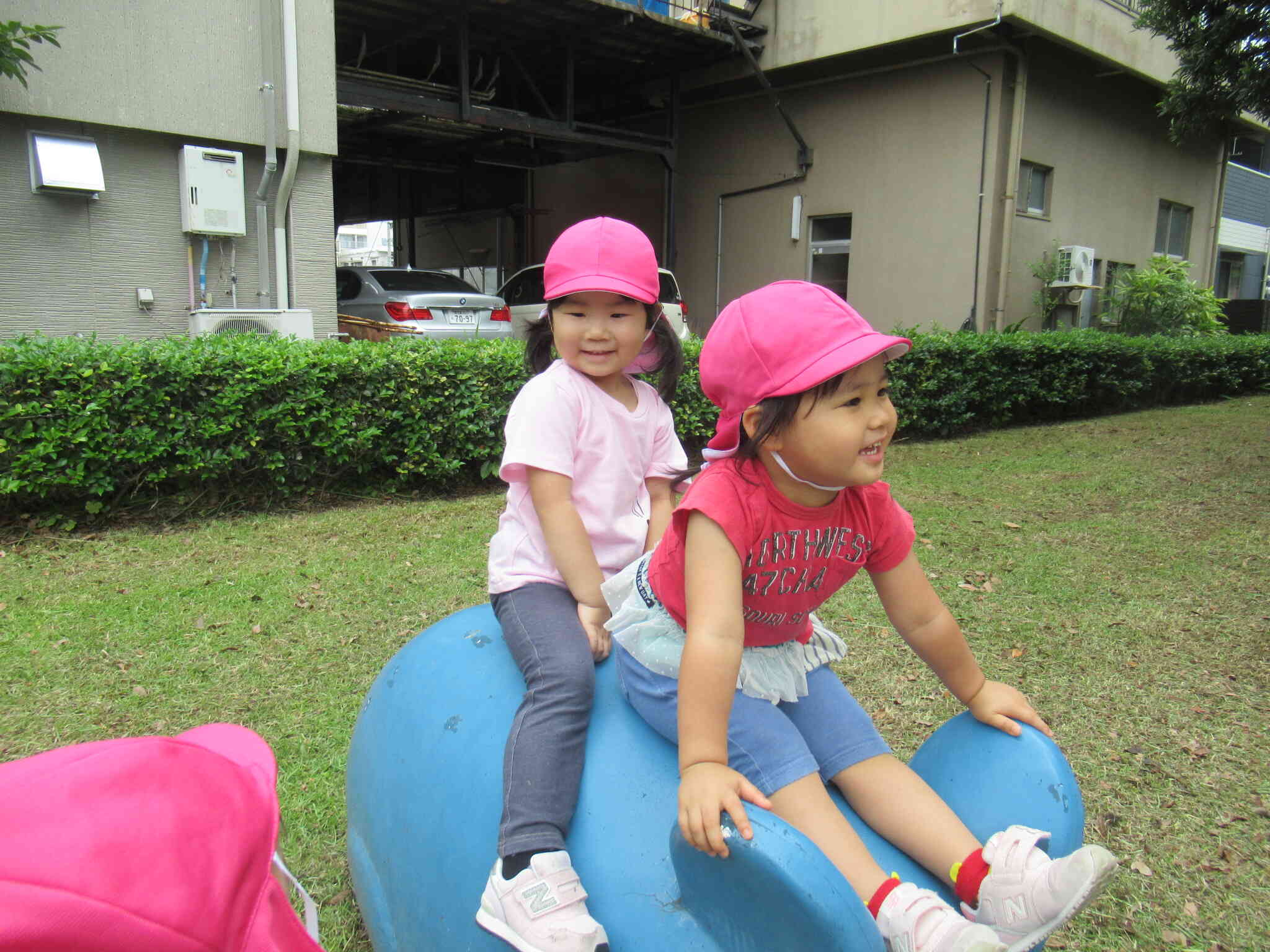 近くの公園へ遊びに行きました