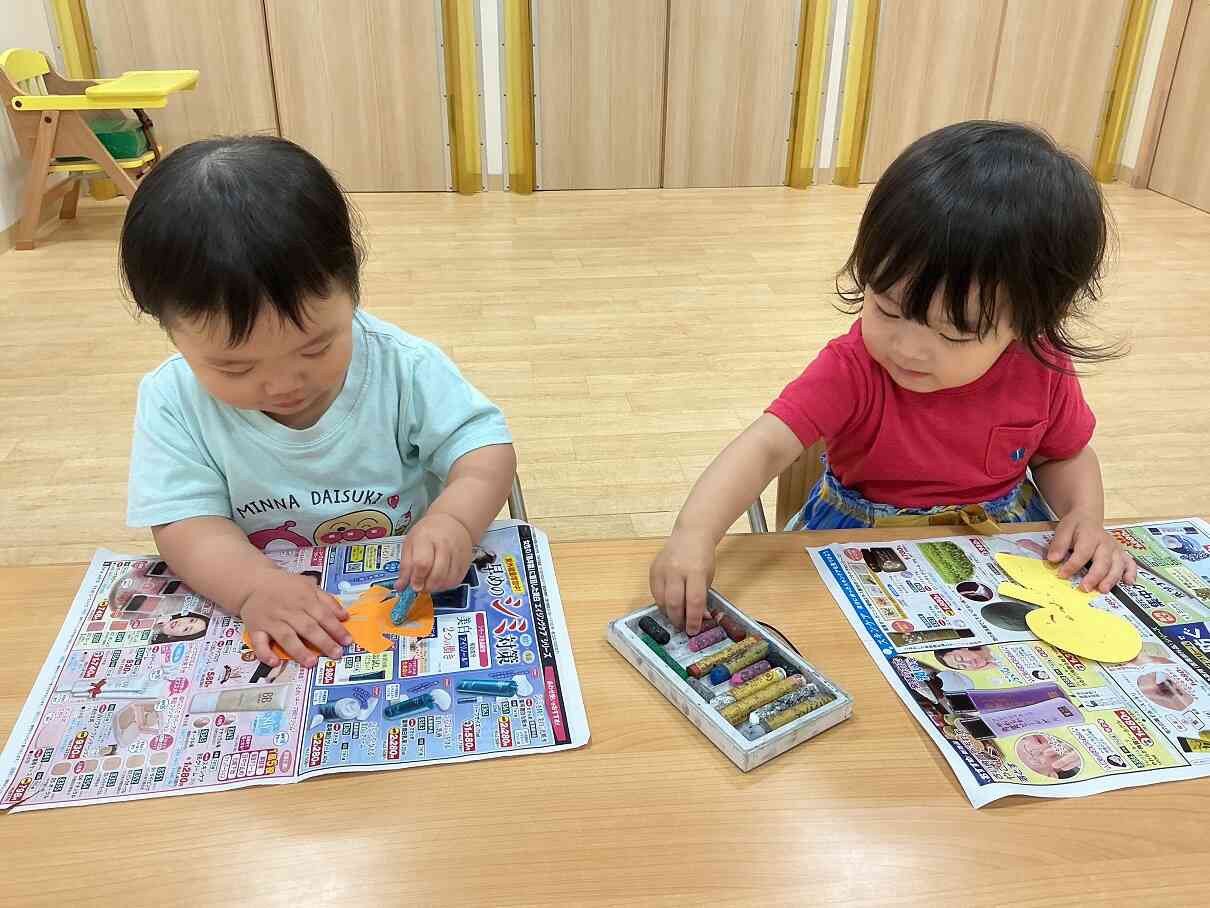 製作のようす　あひる組さん