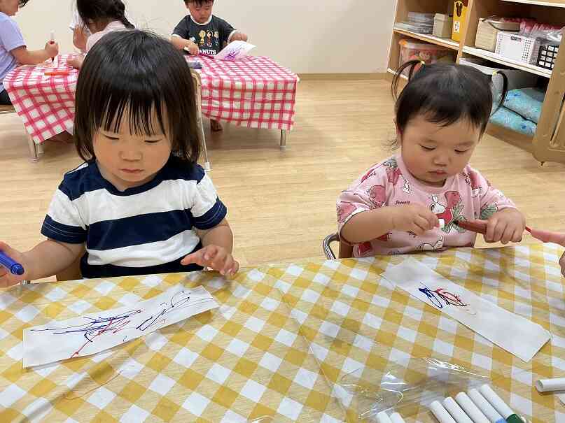 製作　七夕の短冊づくり