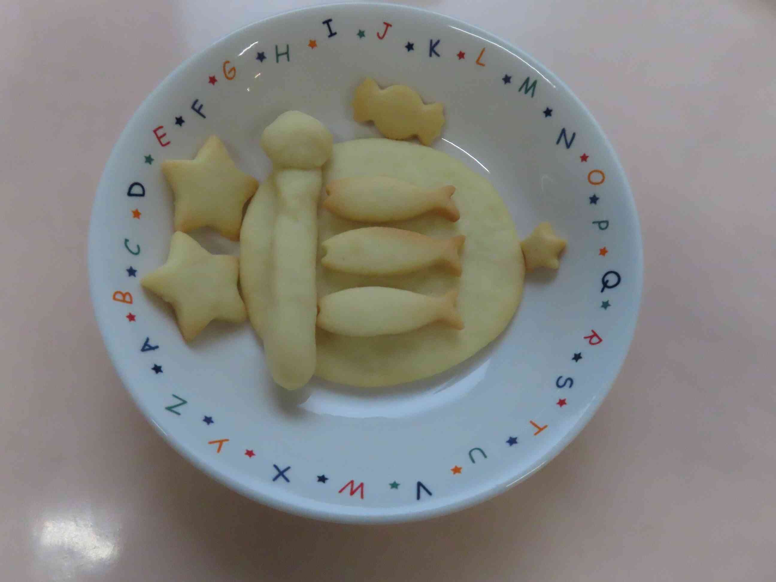 子どもの日お祝い会の日のおやつは「こいのぼりクッキー」でした！