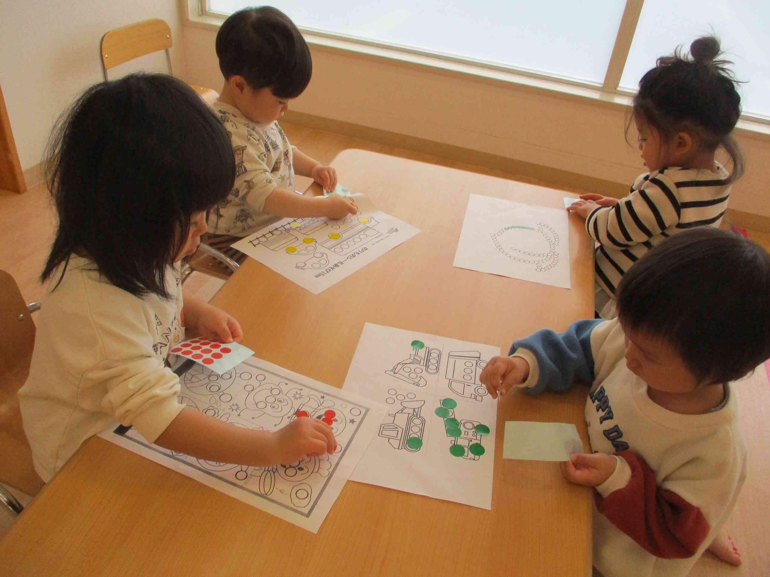 あひる組（1歳児クラス）の日常