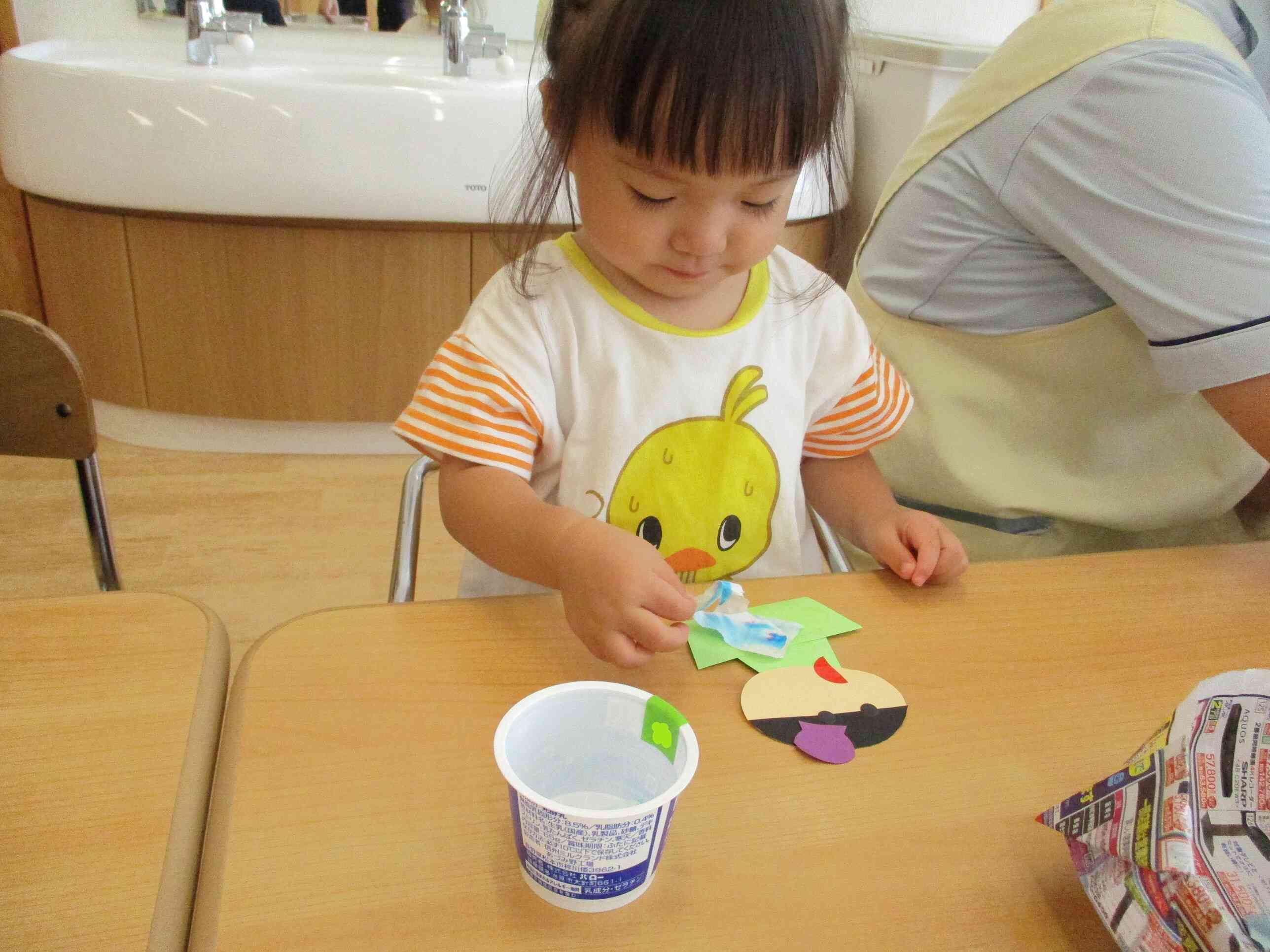 織姫さまと、彦星さまのお顔を作りましょう