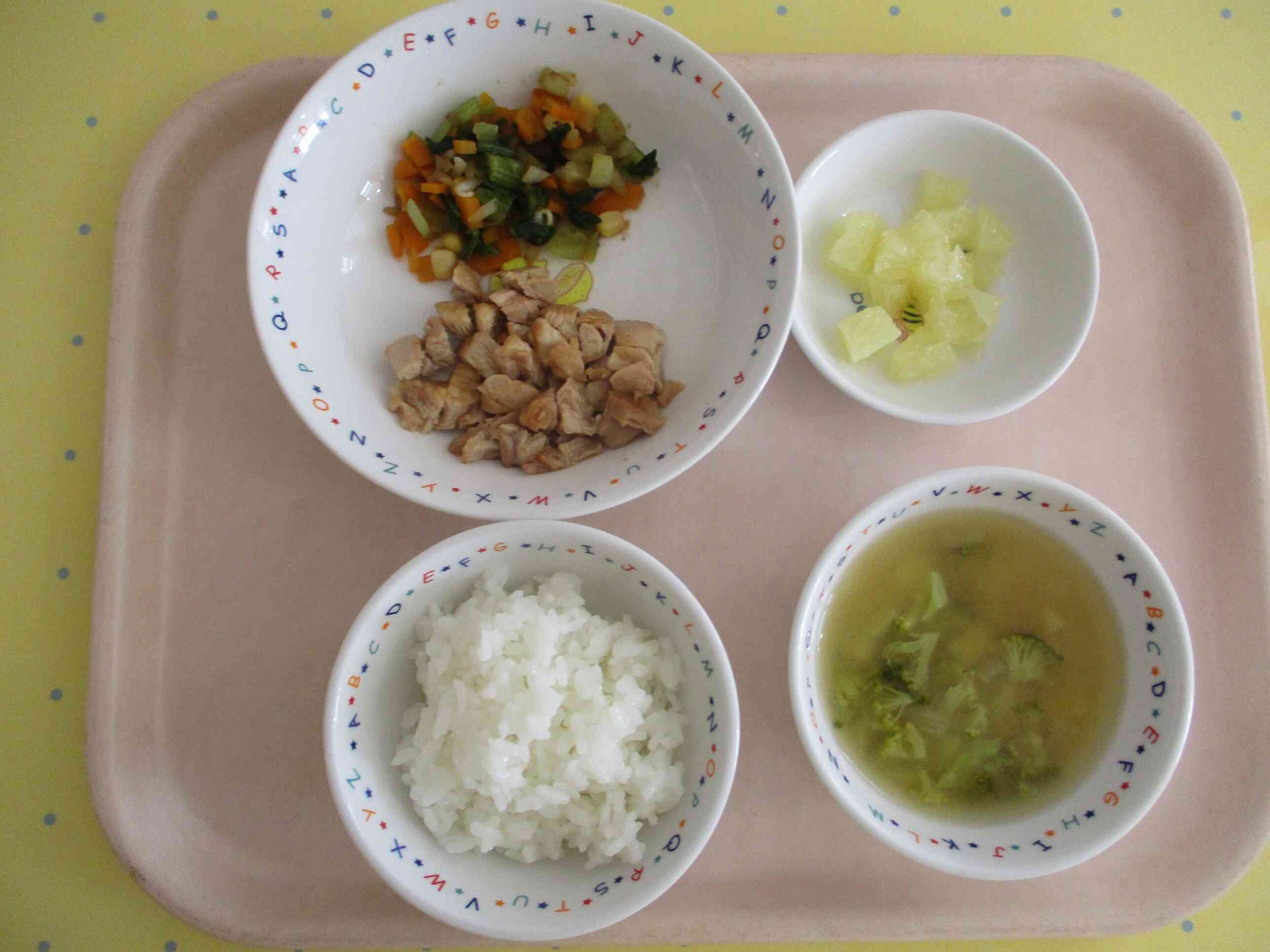 9月18日(木)の給食　離乳食(完了期食)