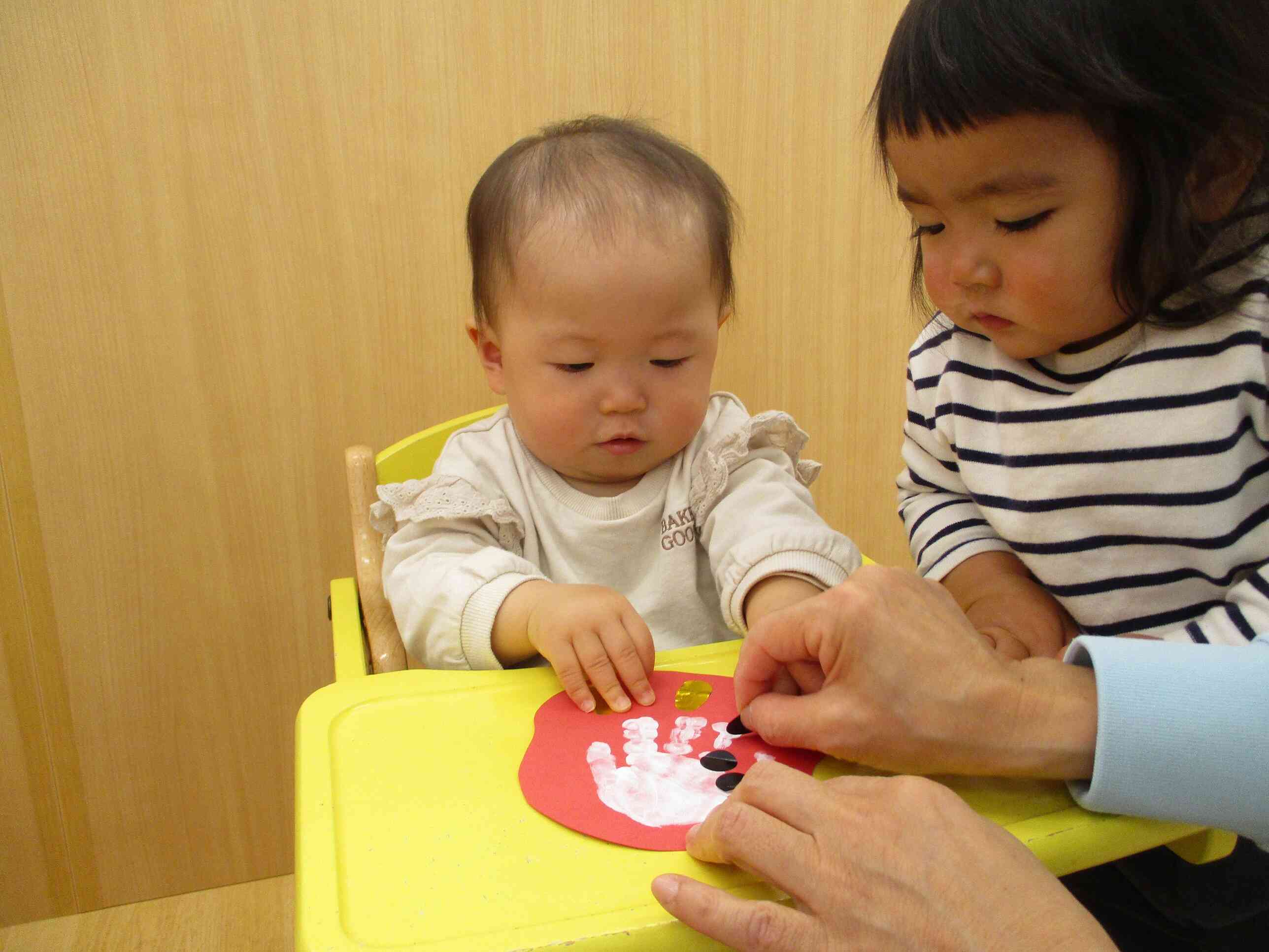 だるまさんの福笑い