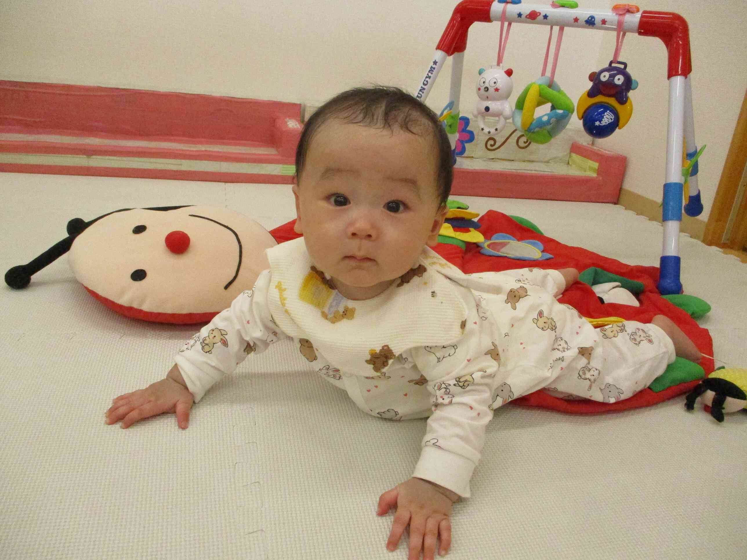 離乳食、おいしいですよ　♬