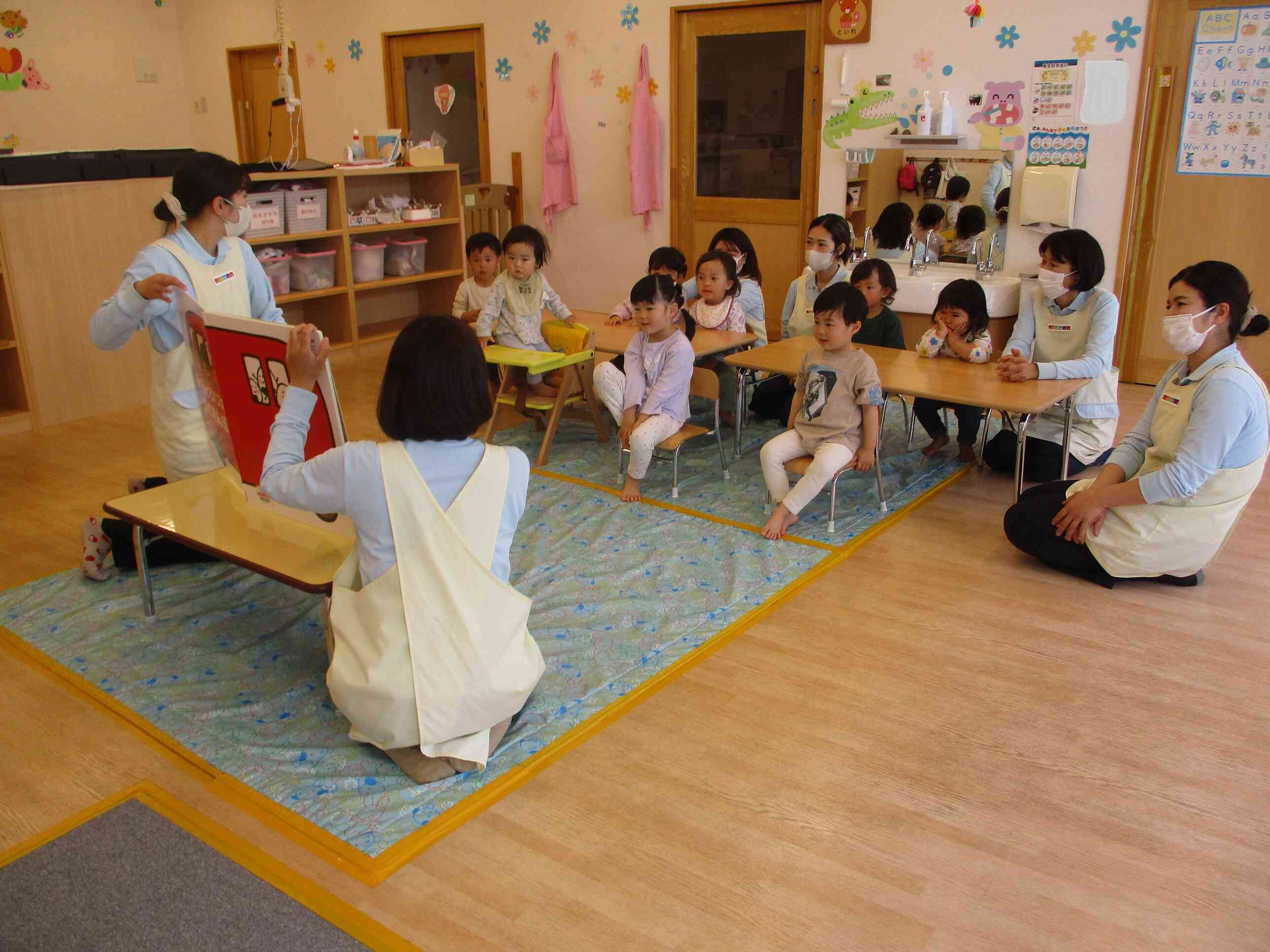 大型絵本は楽しい！