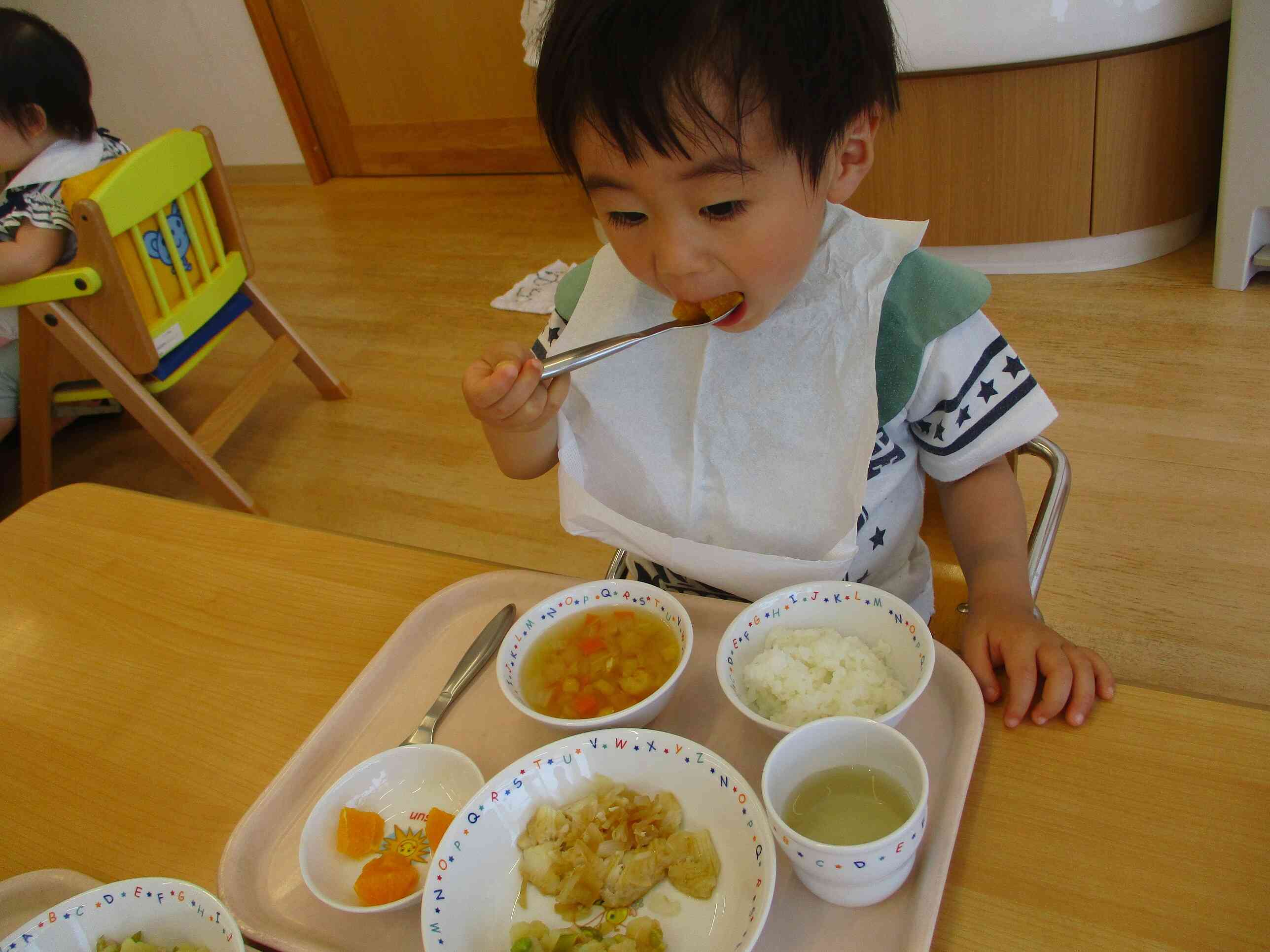 たくさん遊んでおなかペコペコ
