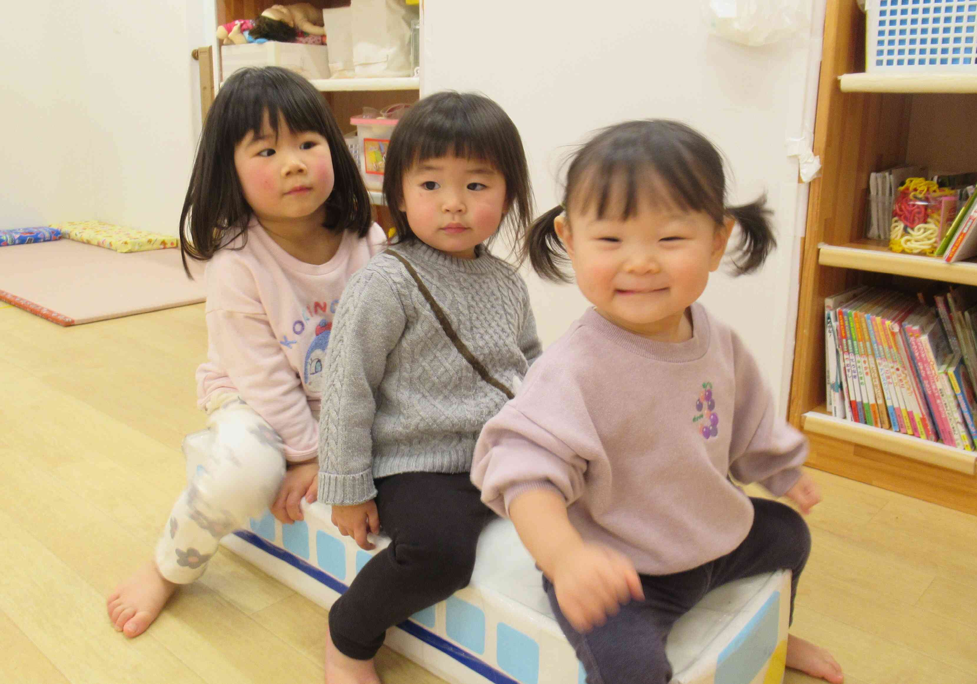 「のってくださ~い」バスごっこ楽しいね