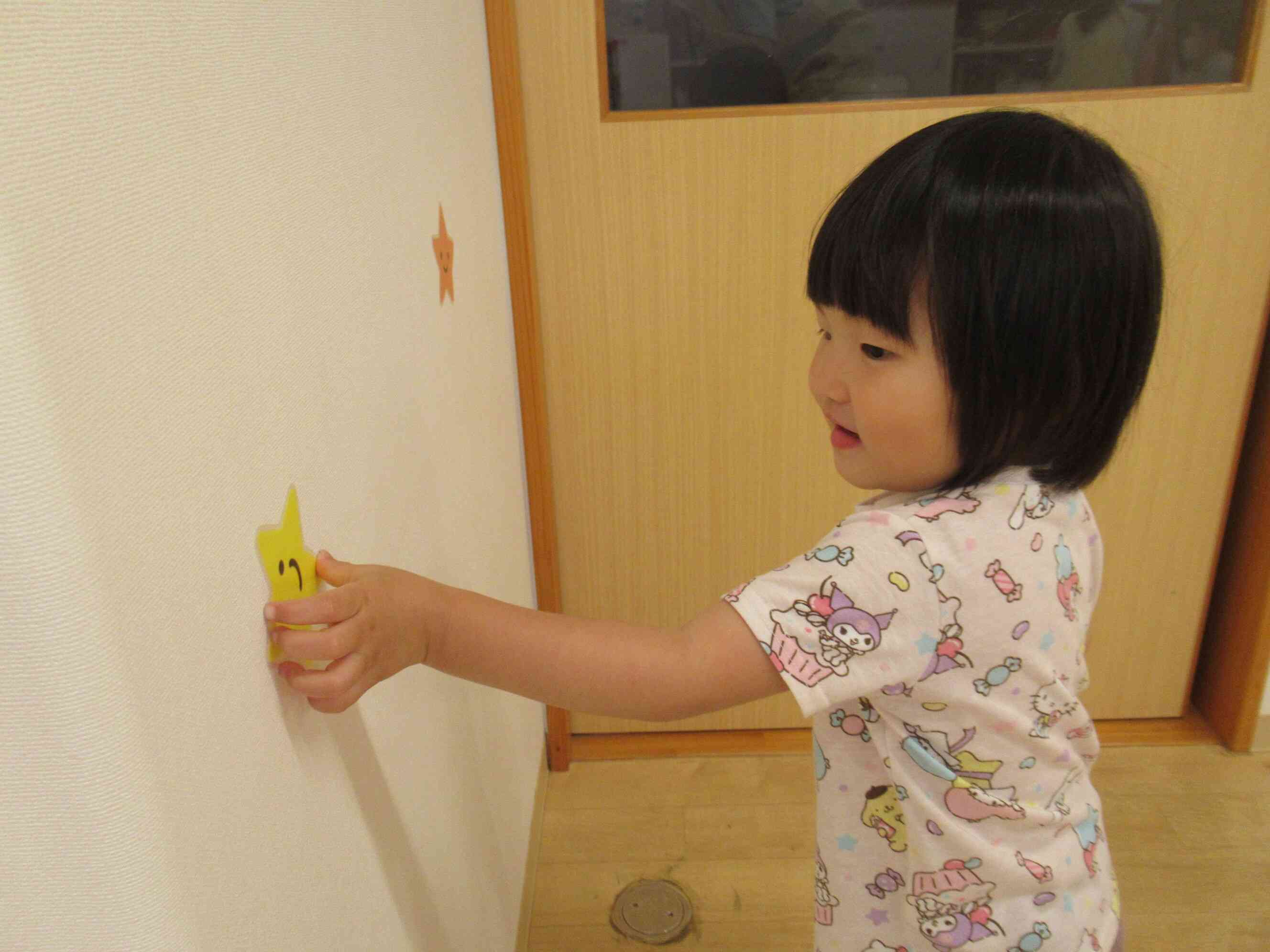 星探しの様子です。早速お星さまみーつけた。やったー。