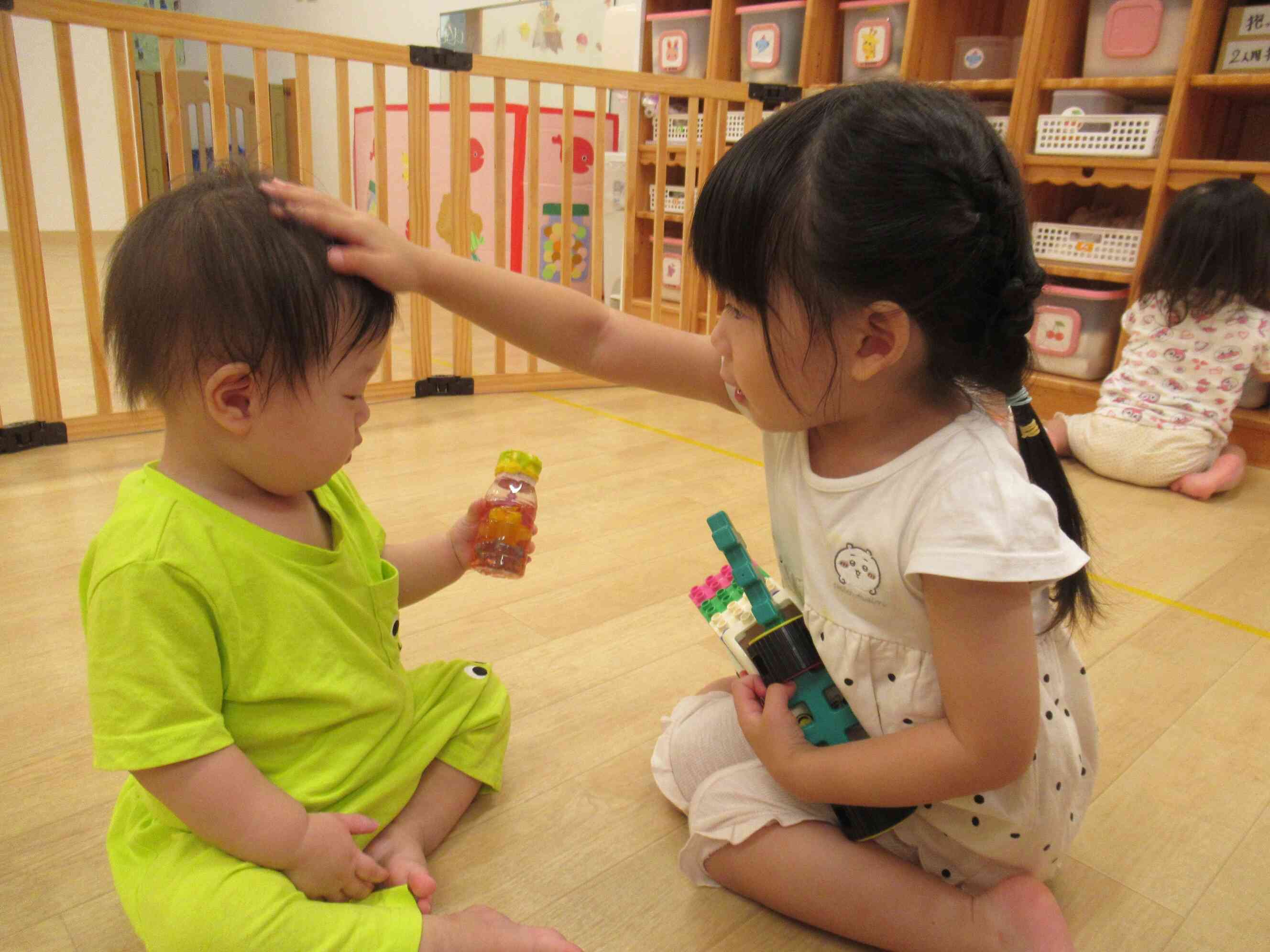 いっしょにあそぼう！　　～異年齢交流～