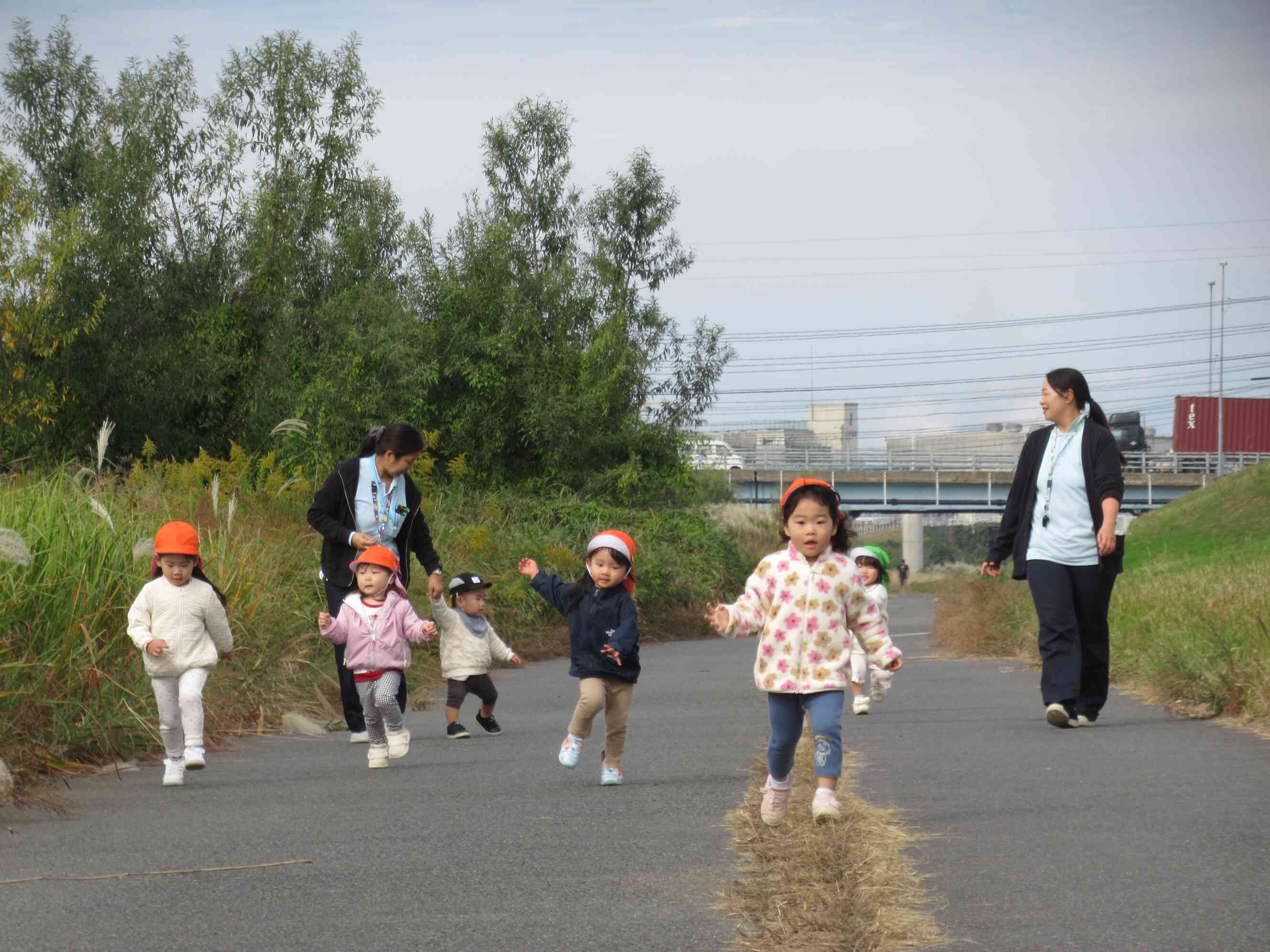 土手に行って遊んだよ！