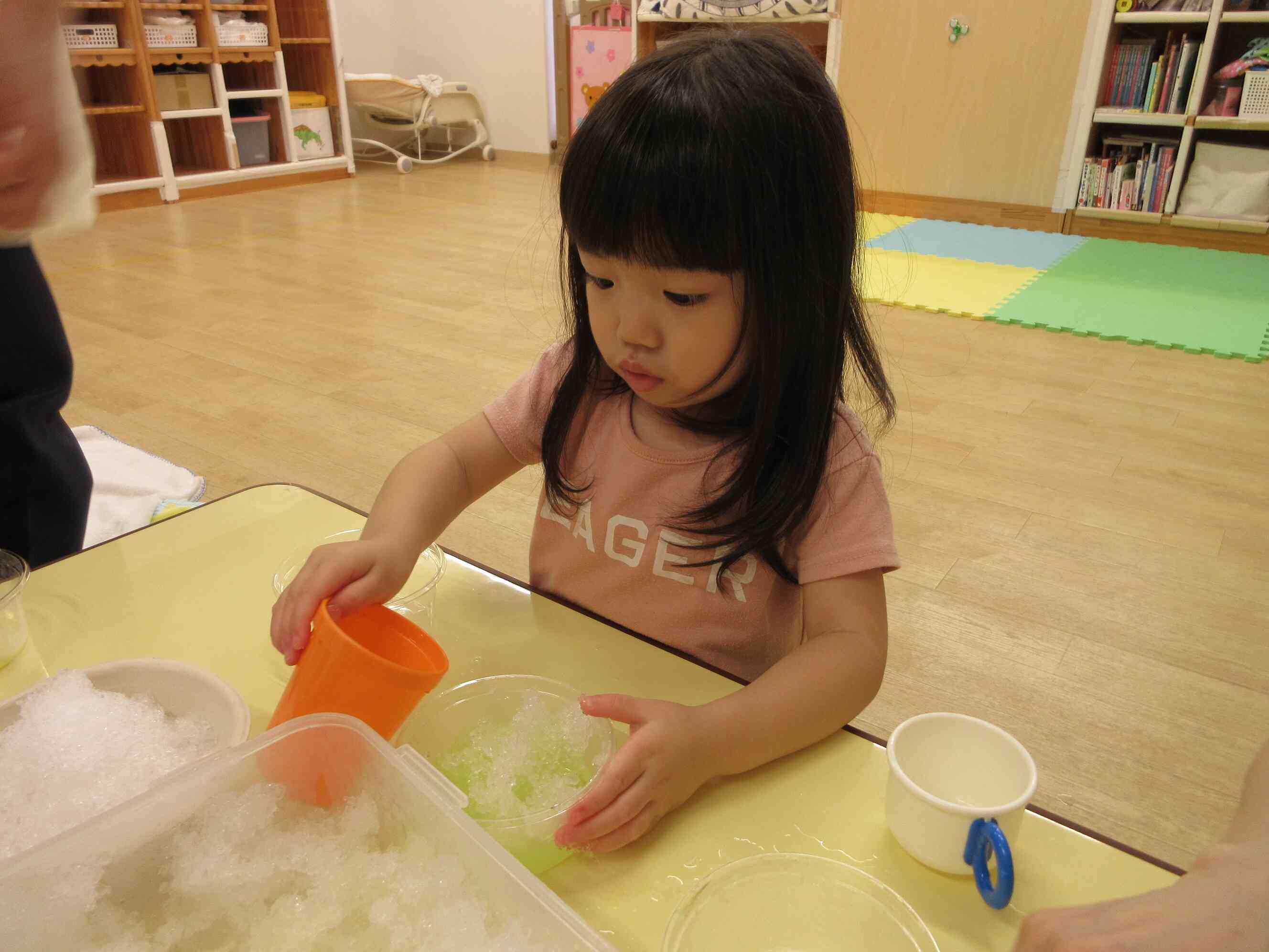 何色のかき氷にしようかな？