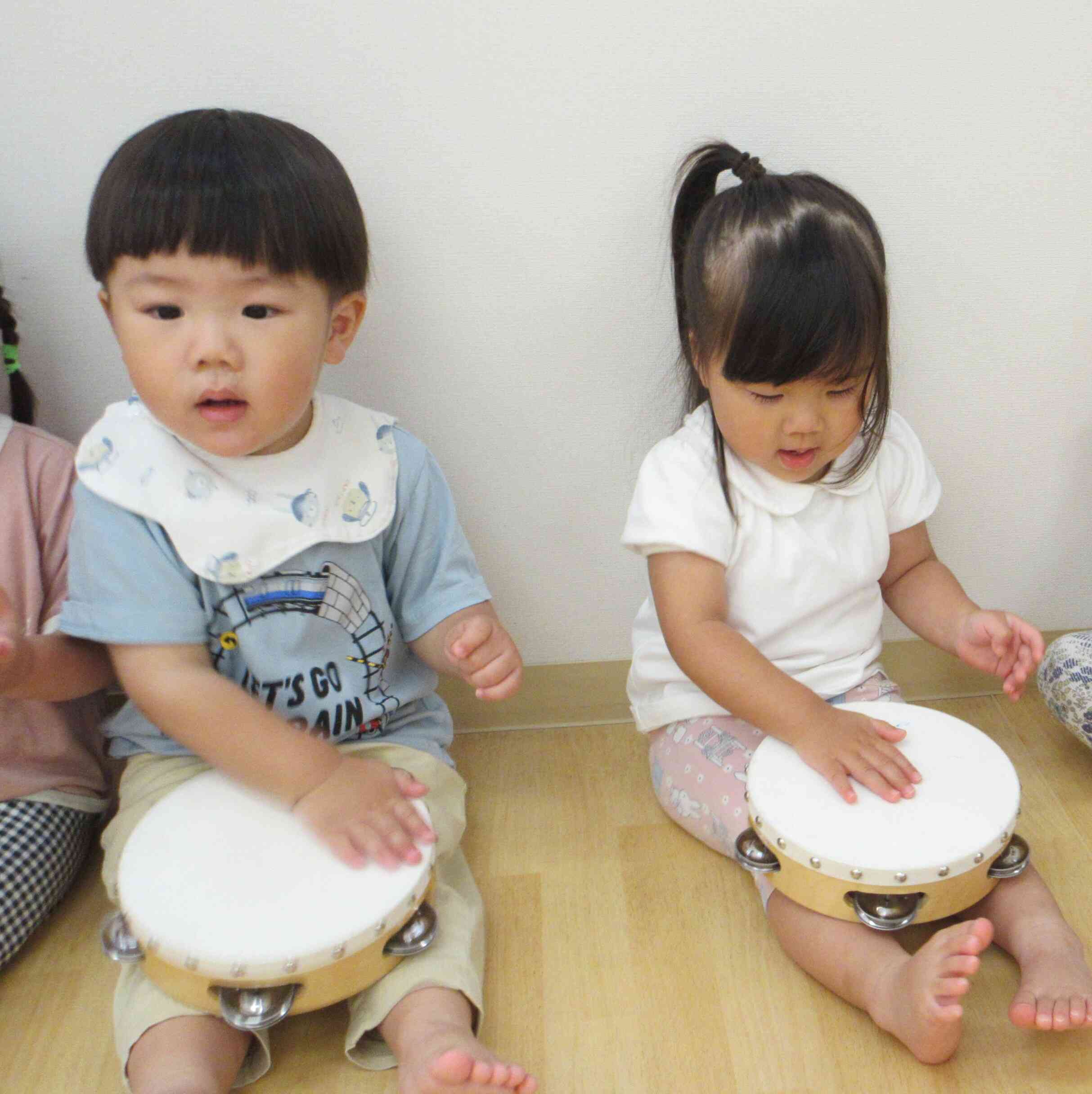 (あひる組、1歳児)楽しいなあ～！