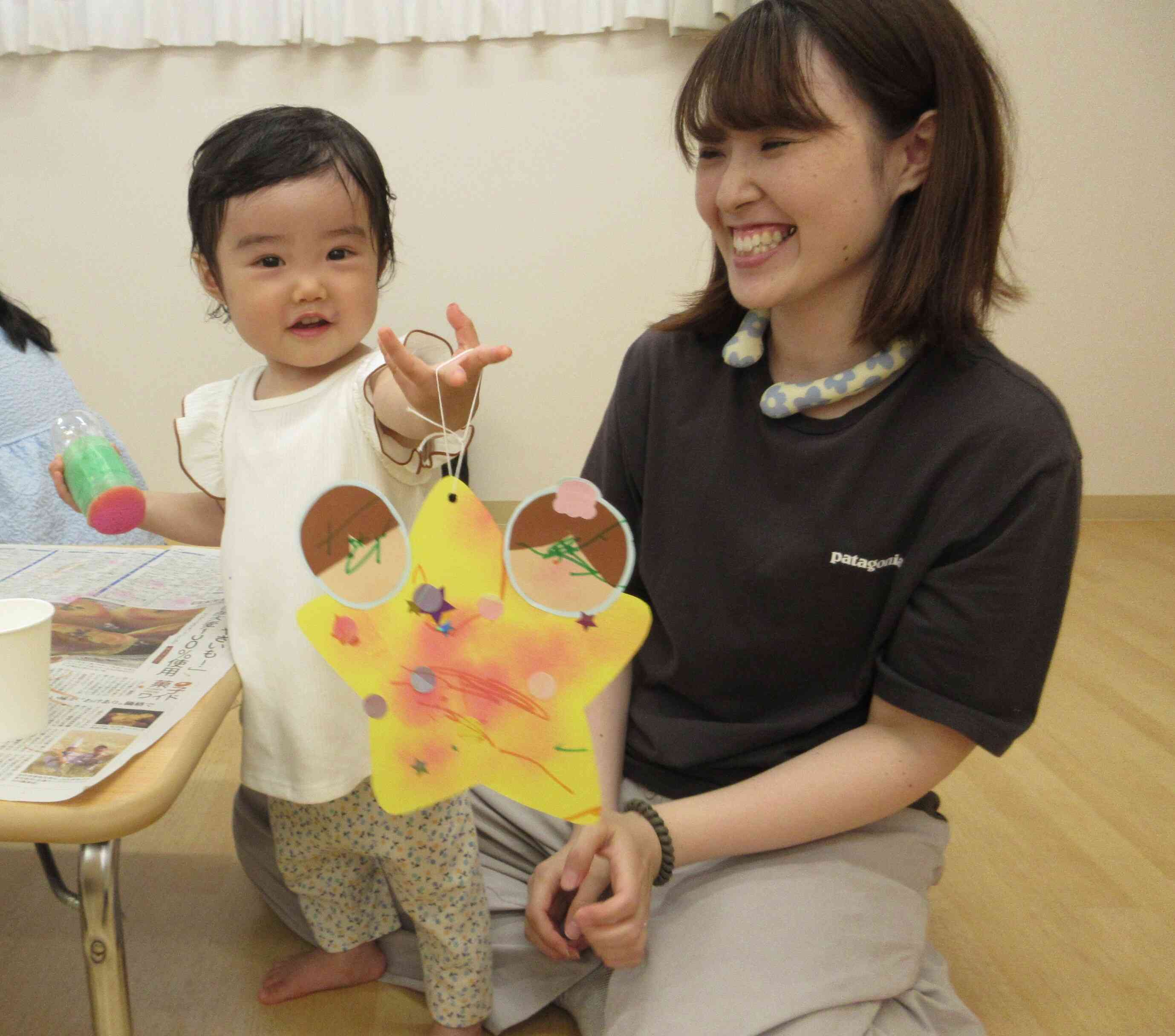 【子育てひろば」～七夕飾りを作ろう！～