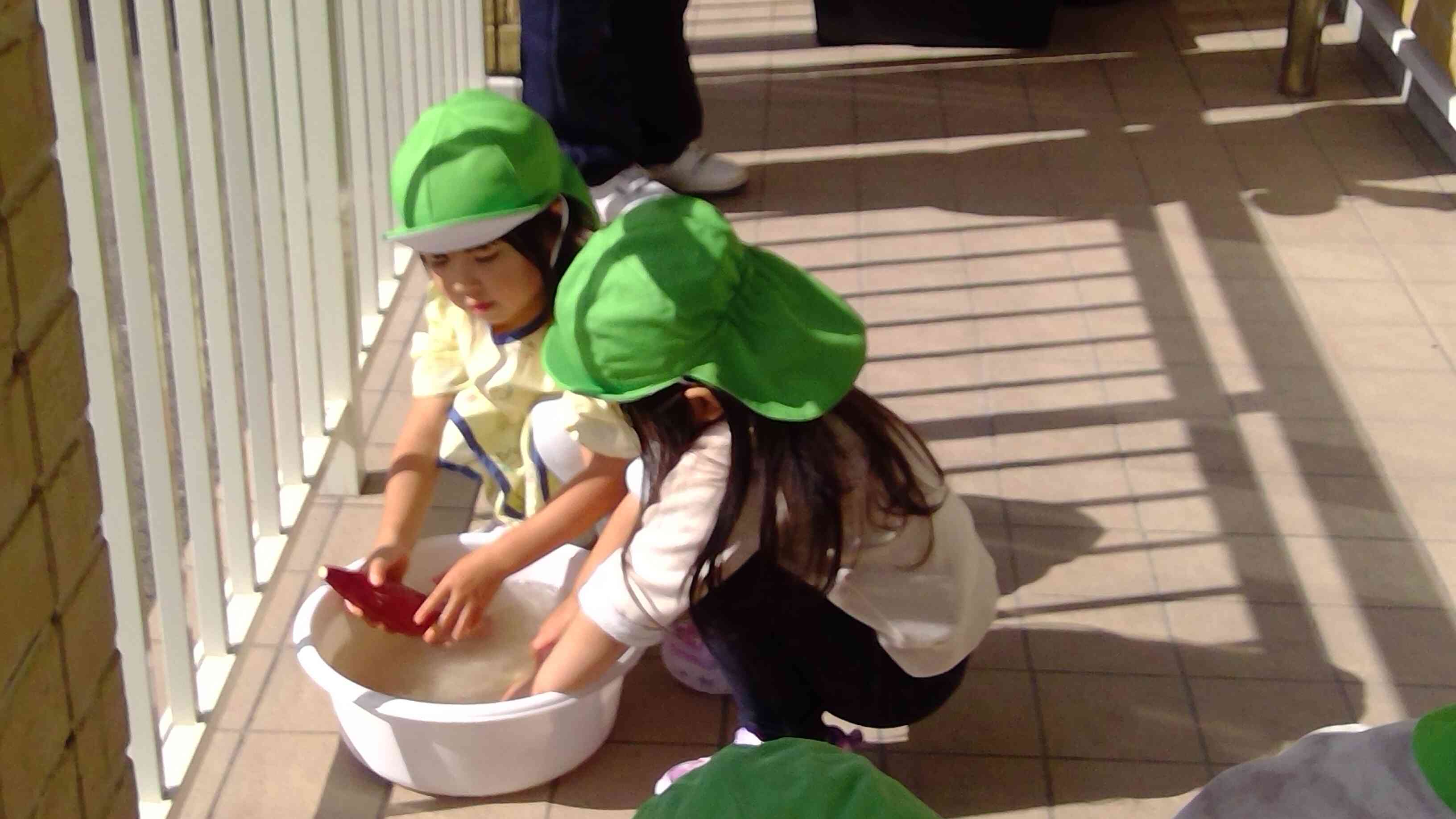 ごしごし洗って綺麗になぁれ!