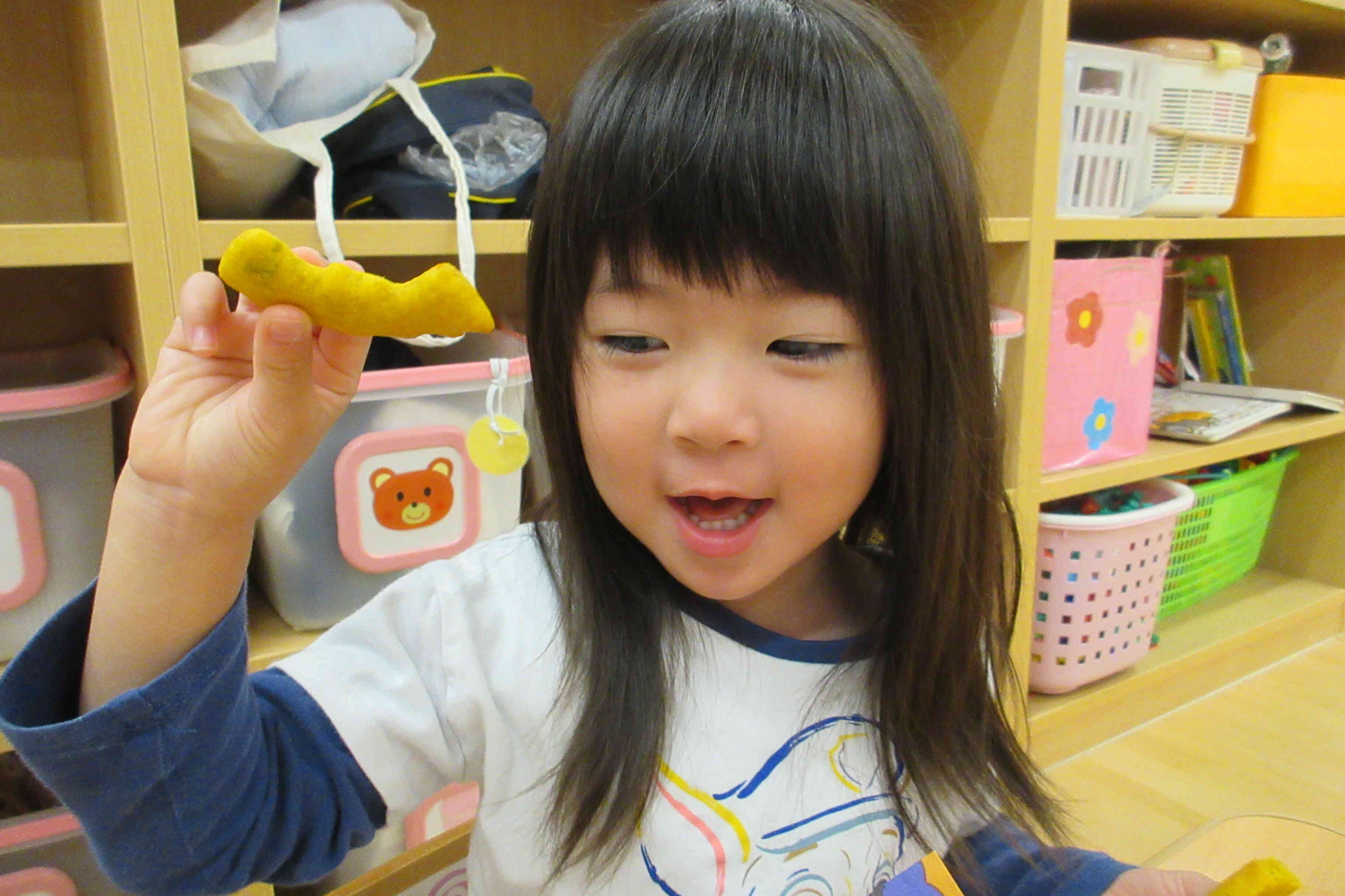 今日のおやつはかぼちゃクッキー！