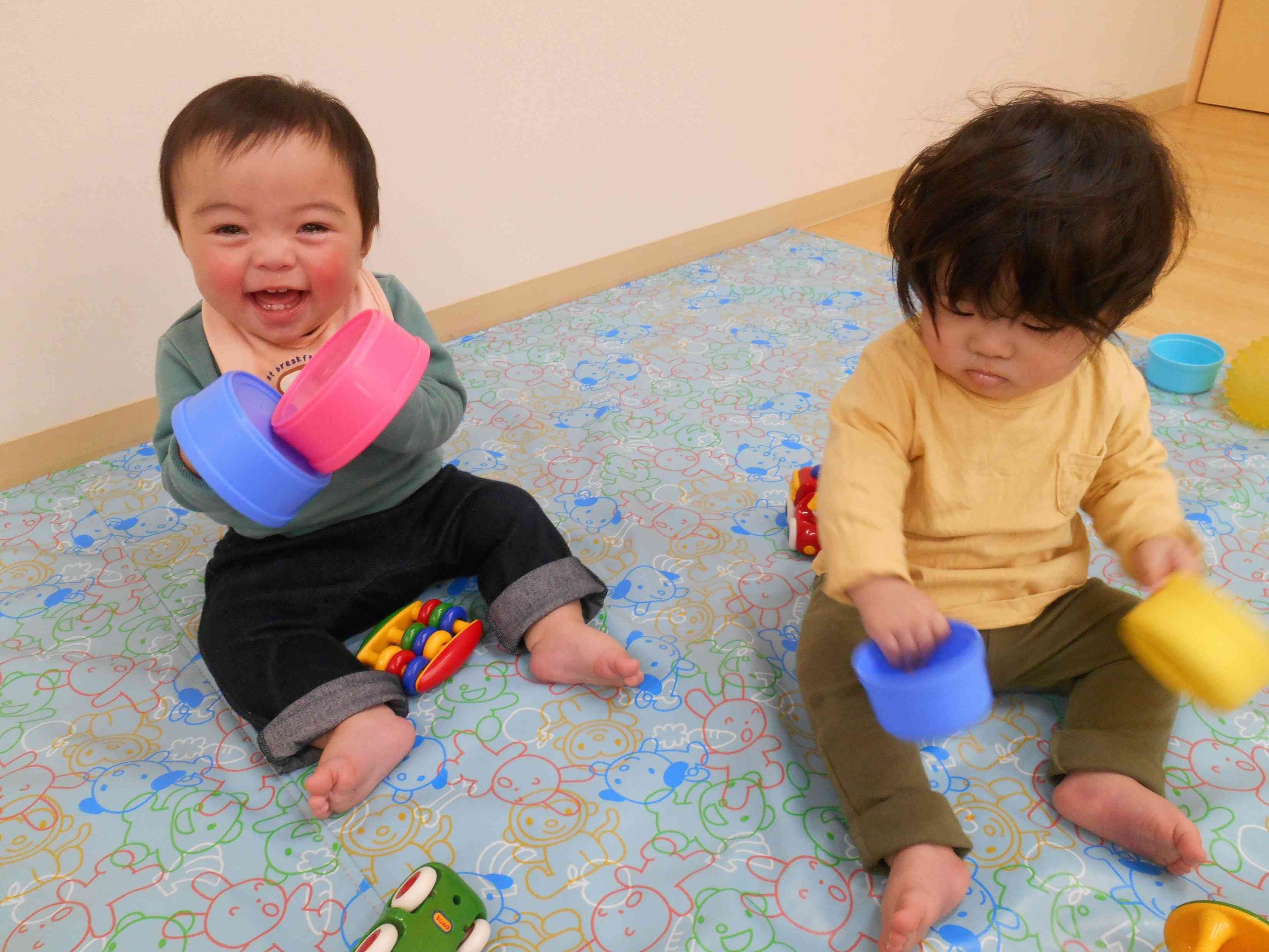 （０歳児：ひよこ組）いろいろできることが増えたよ