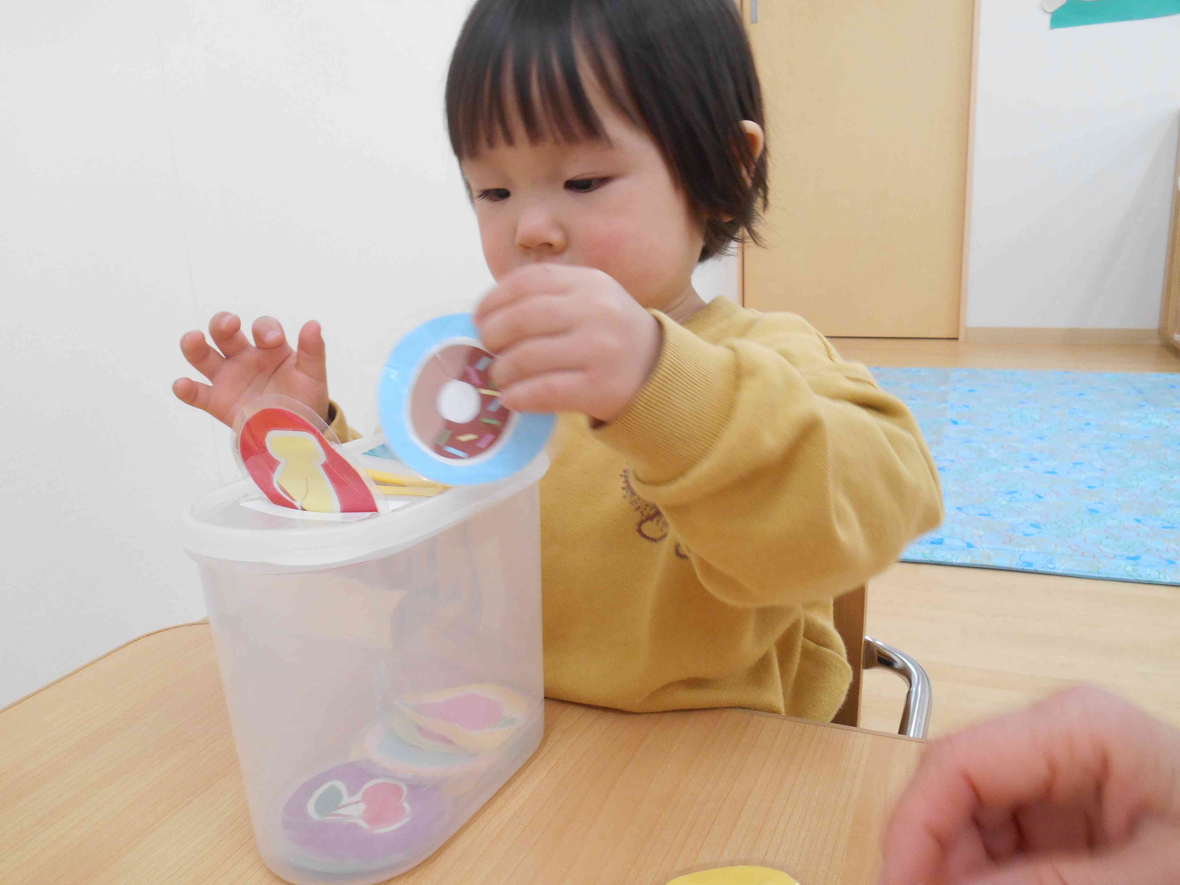 指先使ってポトン！