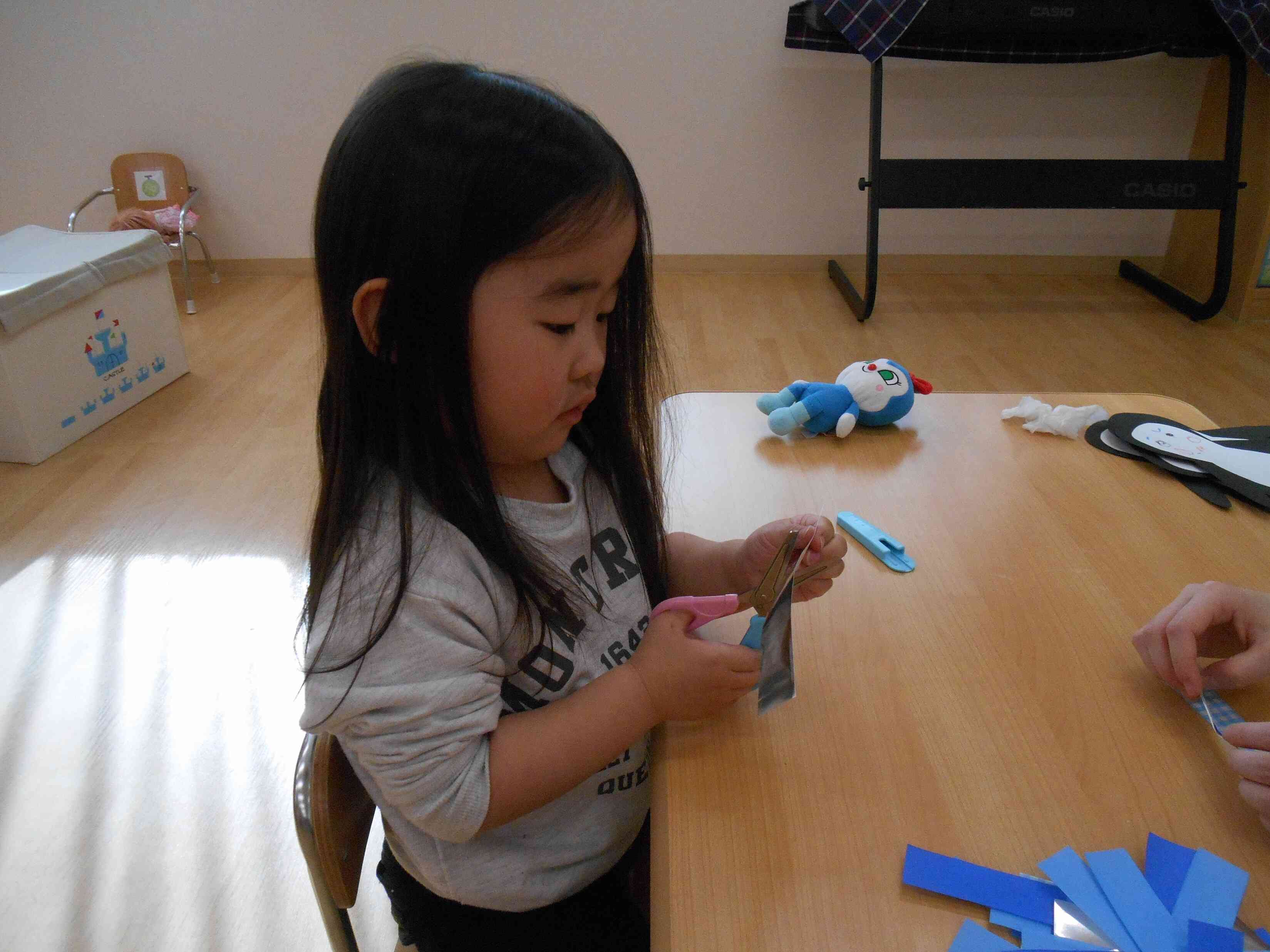 ハサミも上手になってきたよ