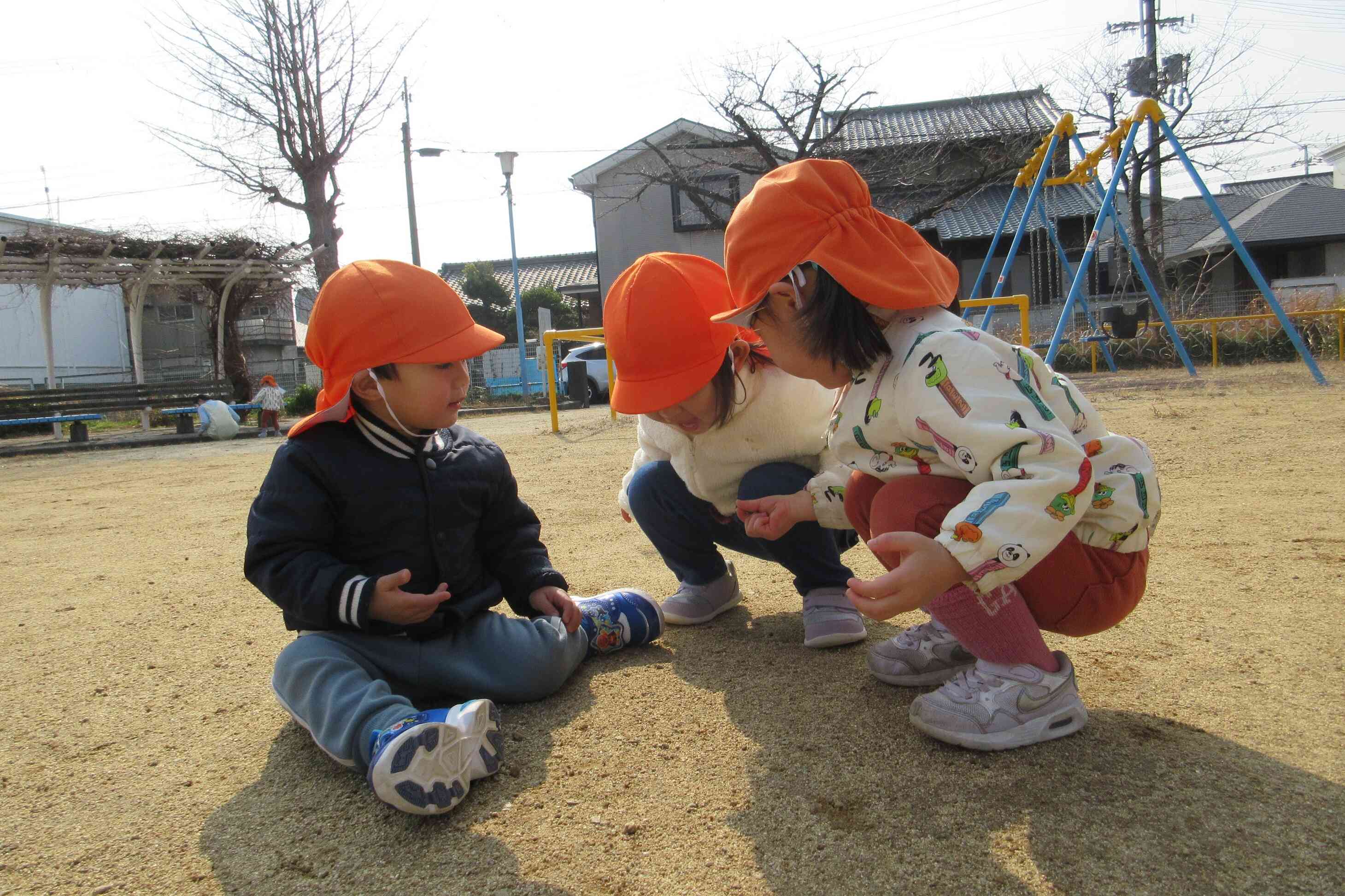 色々なものに興味津々の子どもたちです