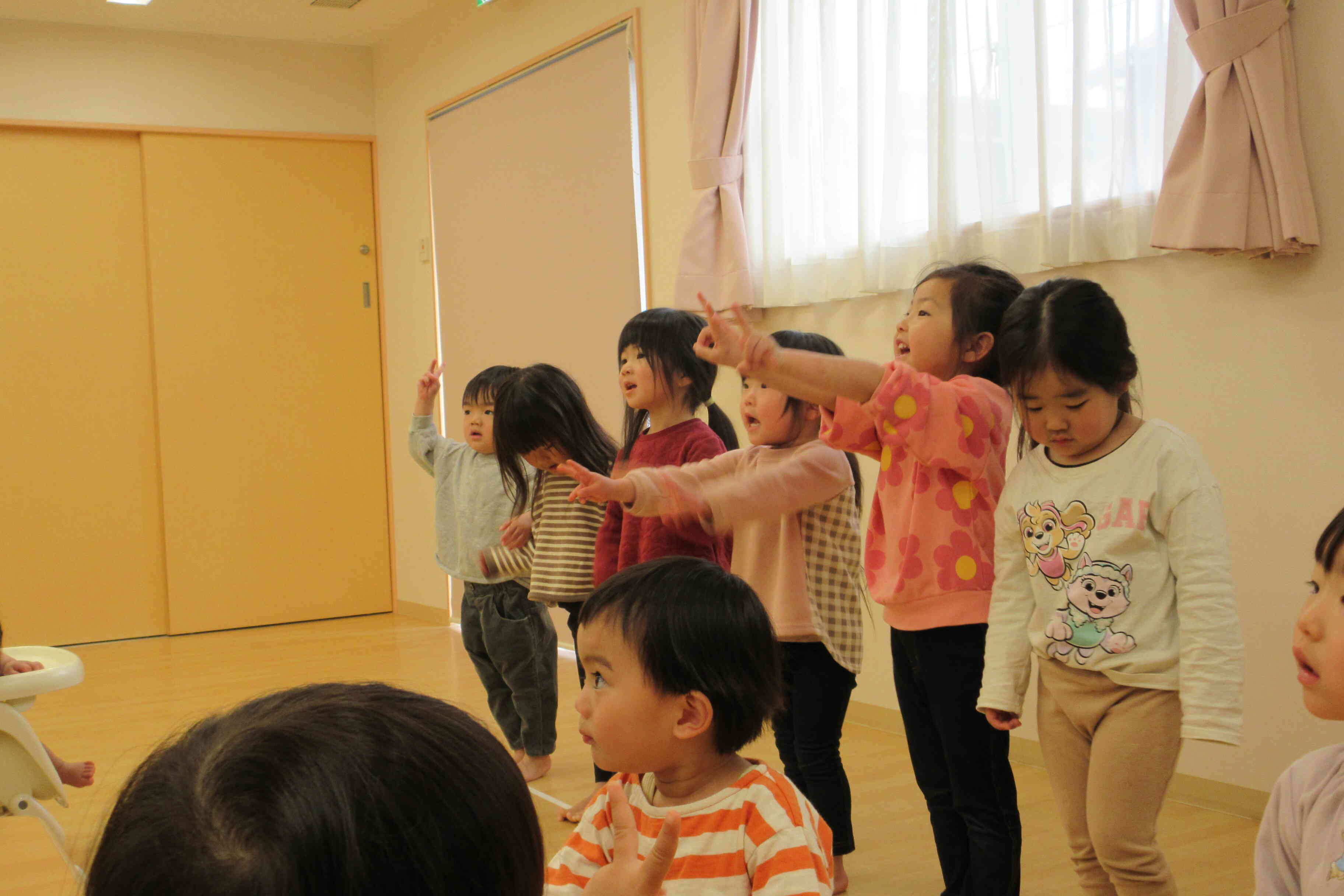 卒園式に向けて歌の練習中！